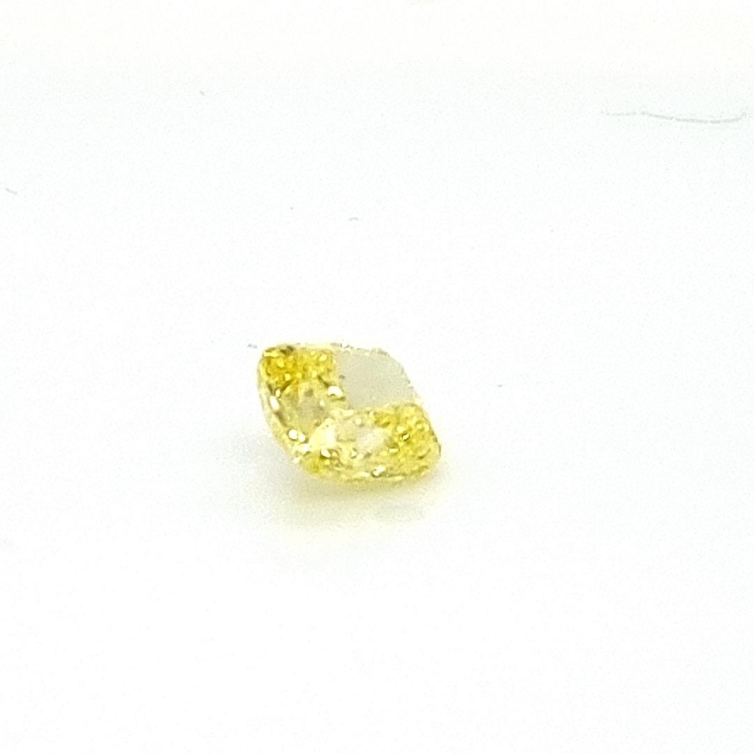 Unique features: 

Tiffany & Co 1.63ct Fancy Yellow Diamond
Cushion Modified Brilliant 1.63 Carat Fancy Intense Yellow Triple excellent. This is an extremely rare and exclusive diamond.

Metal: N/A
Carat: 1.63ct
Colour: Fancy Intense Yellow
Clarity: