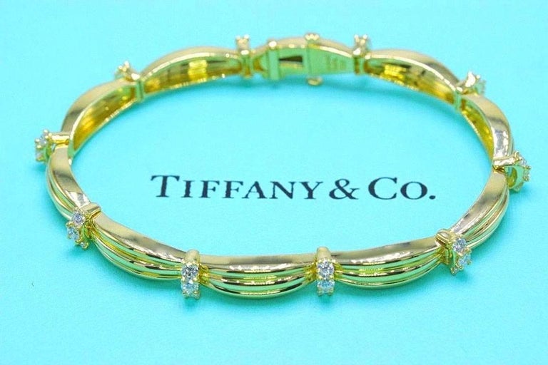 Tiffany and Co. 1.65 TCW Diamond 18 Karat Yellow Gold 1992 Station ...