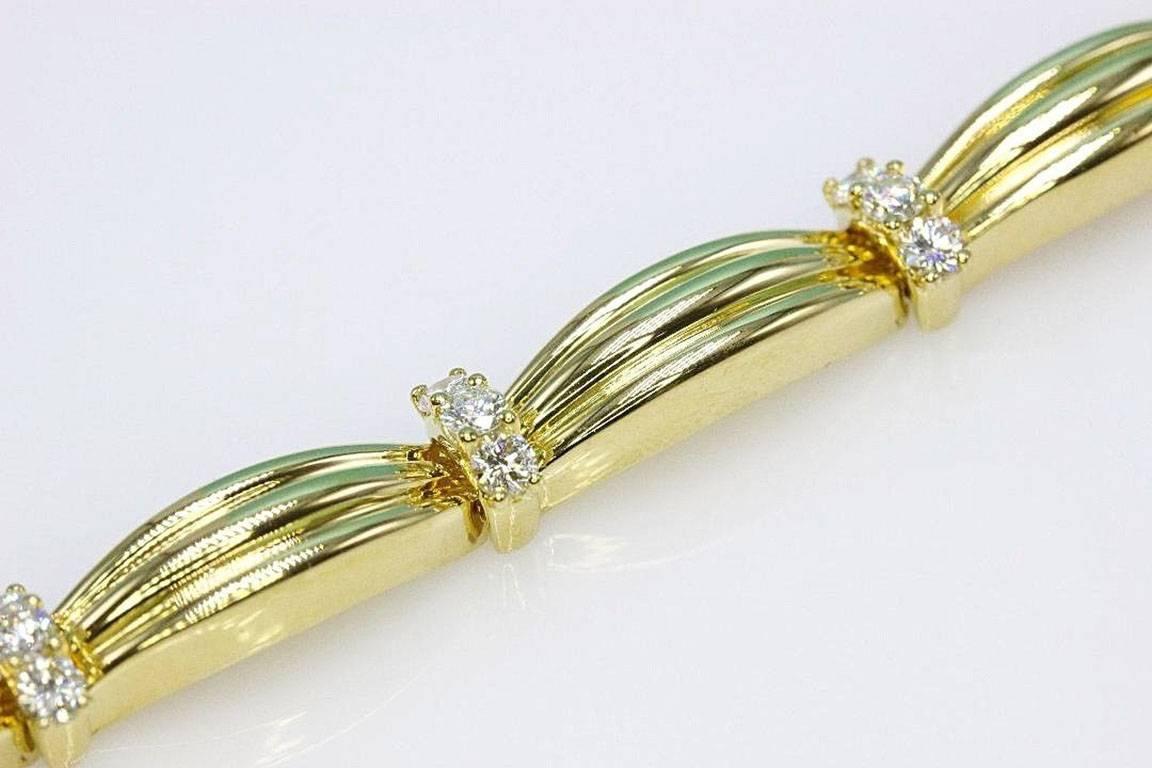 Tiffany & Co. 1.65 TCW Diamond 18 Karat Yellow Gold 1992 Station Bracelet 3