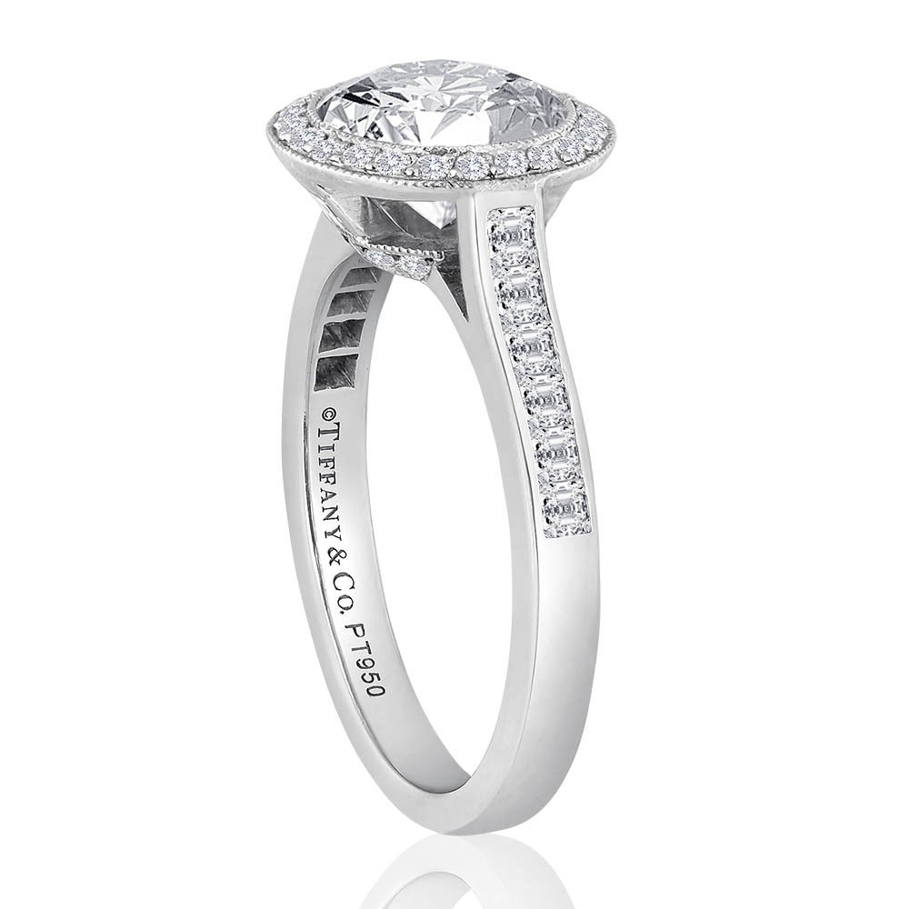 Round Cut Tiffany & Co. 1.67 Carat F VVS2 Diamond Platinum Ring For Sale