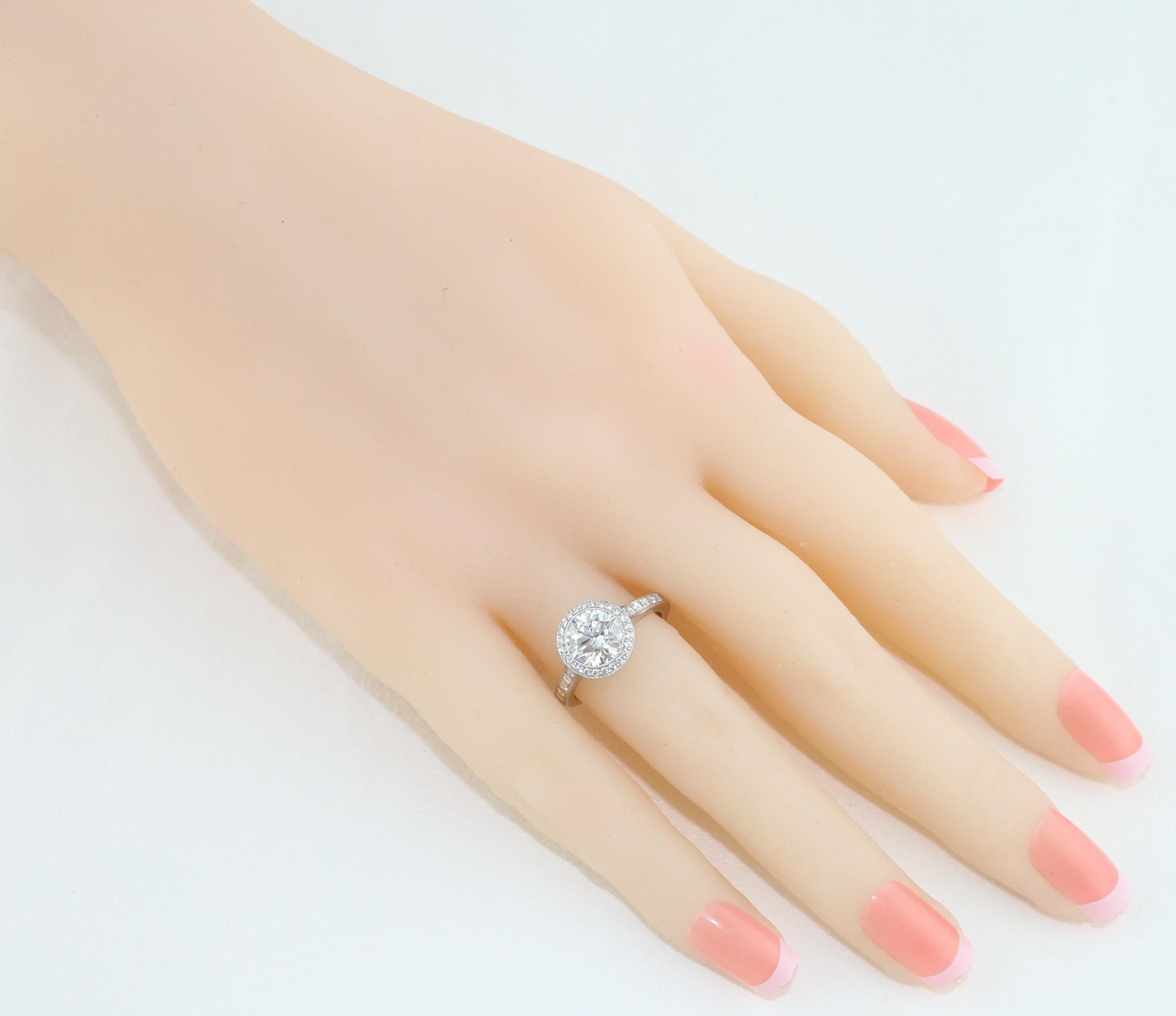 Women's Tiffany & Co. 1.67 Carat F VVS2 Diamond Platinum Ring For Sale