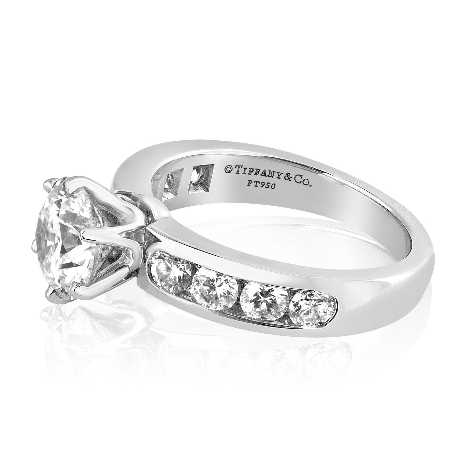 Tiffany & Co. Diamond Engagement Ring.
The center stone is 1.71ct F IF.
The small diamonds are 0.72ct F VS
The setting is PT/950.
The ring is a size 6, not sizable
The ring weighs 8.4 grams.
The ring comes with Original Papers & Tiffany Box.
T&Co.