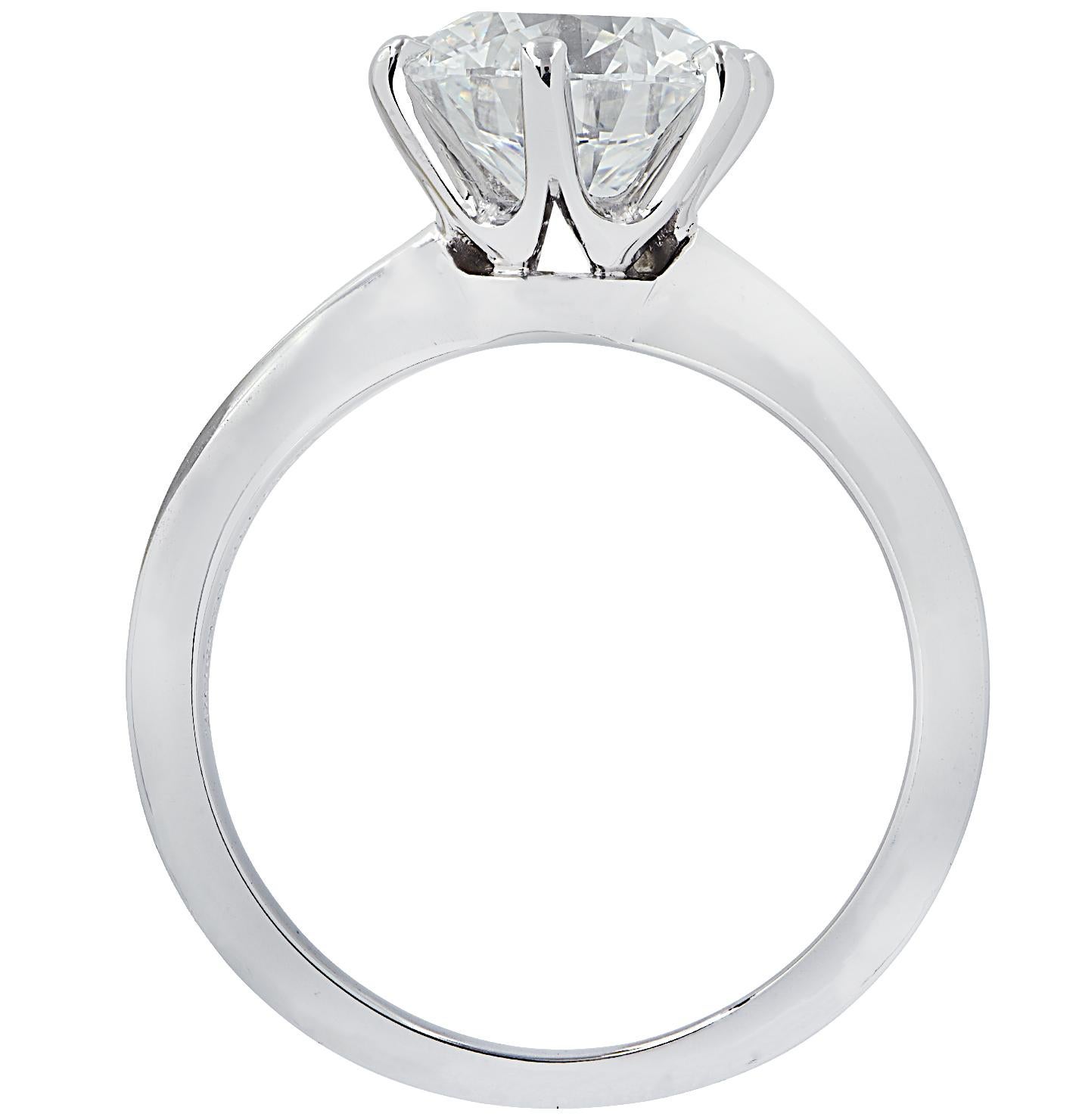 Verlobungsring aus Platin mit 1::73 Karat Diamanten von Tiffany & Co. (Moderne)