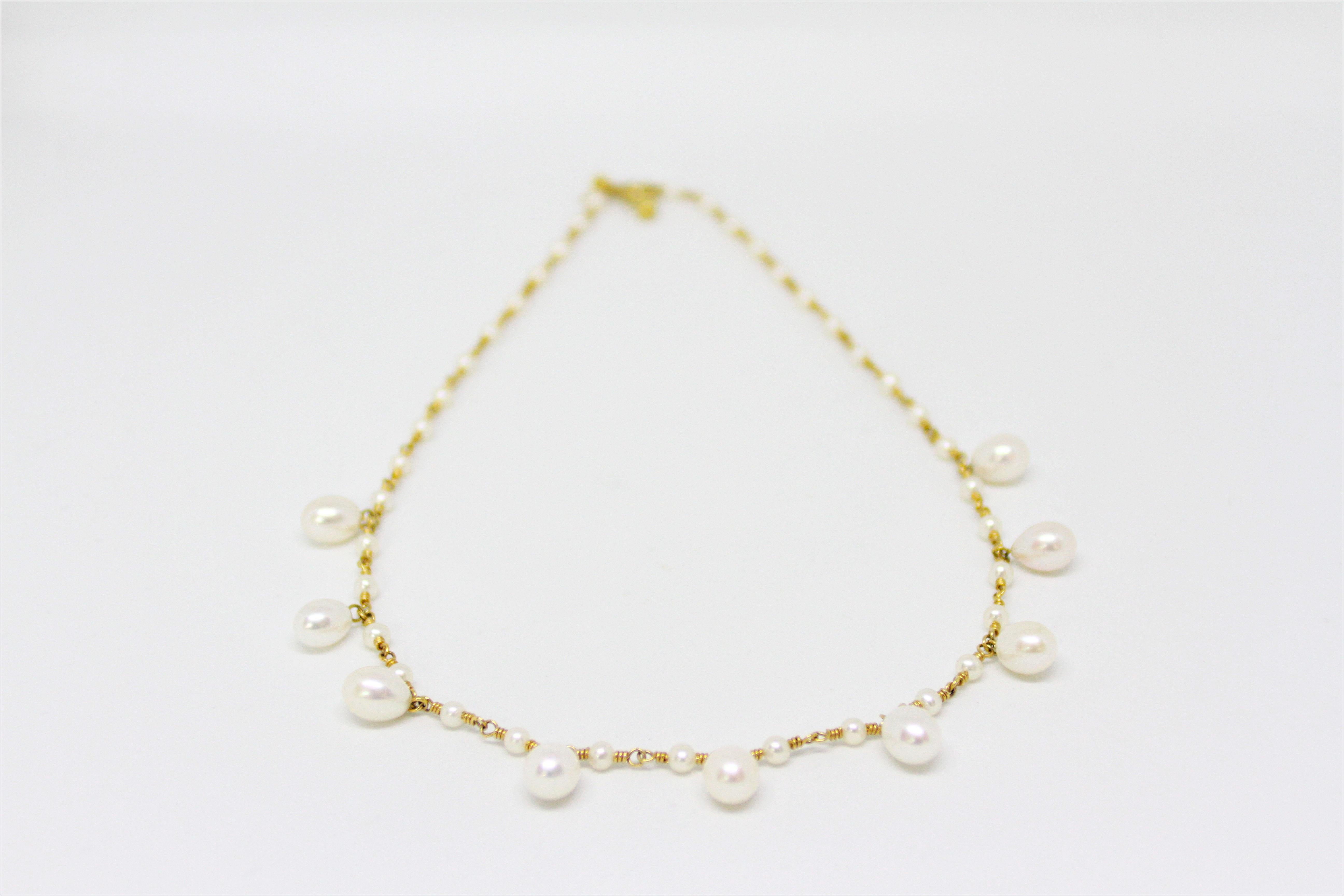 Romantic Tiffany & Co. 18 Carat Gold Pearl Necklace