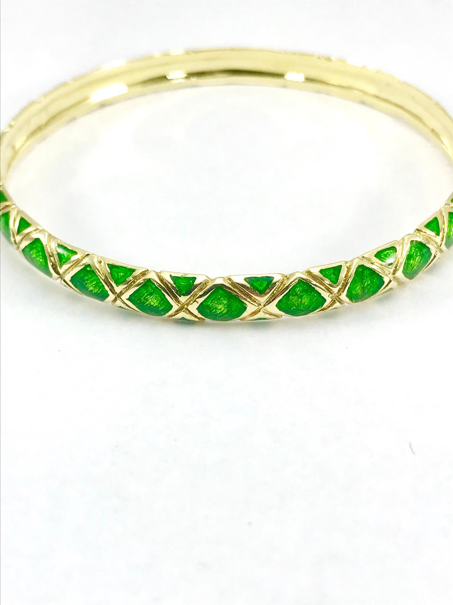 Retro Tiffany & Co. 18 Karat Gold and Green Enamel Bangle Bracelet