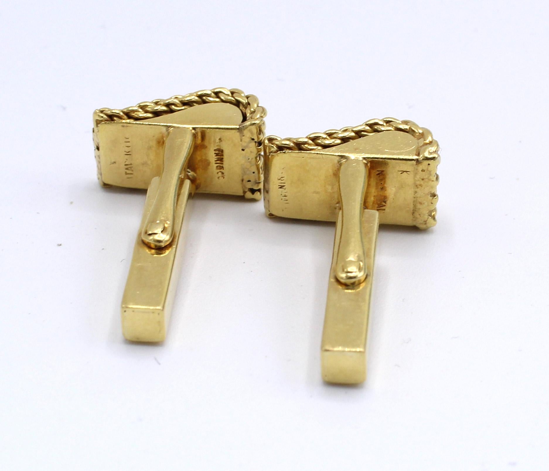 Tiffany & Co 18 Karat Gold Cuff-Links In Excellent Condition In New York, NY