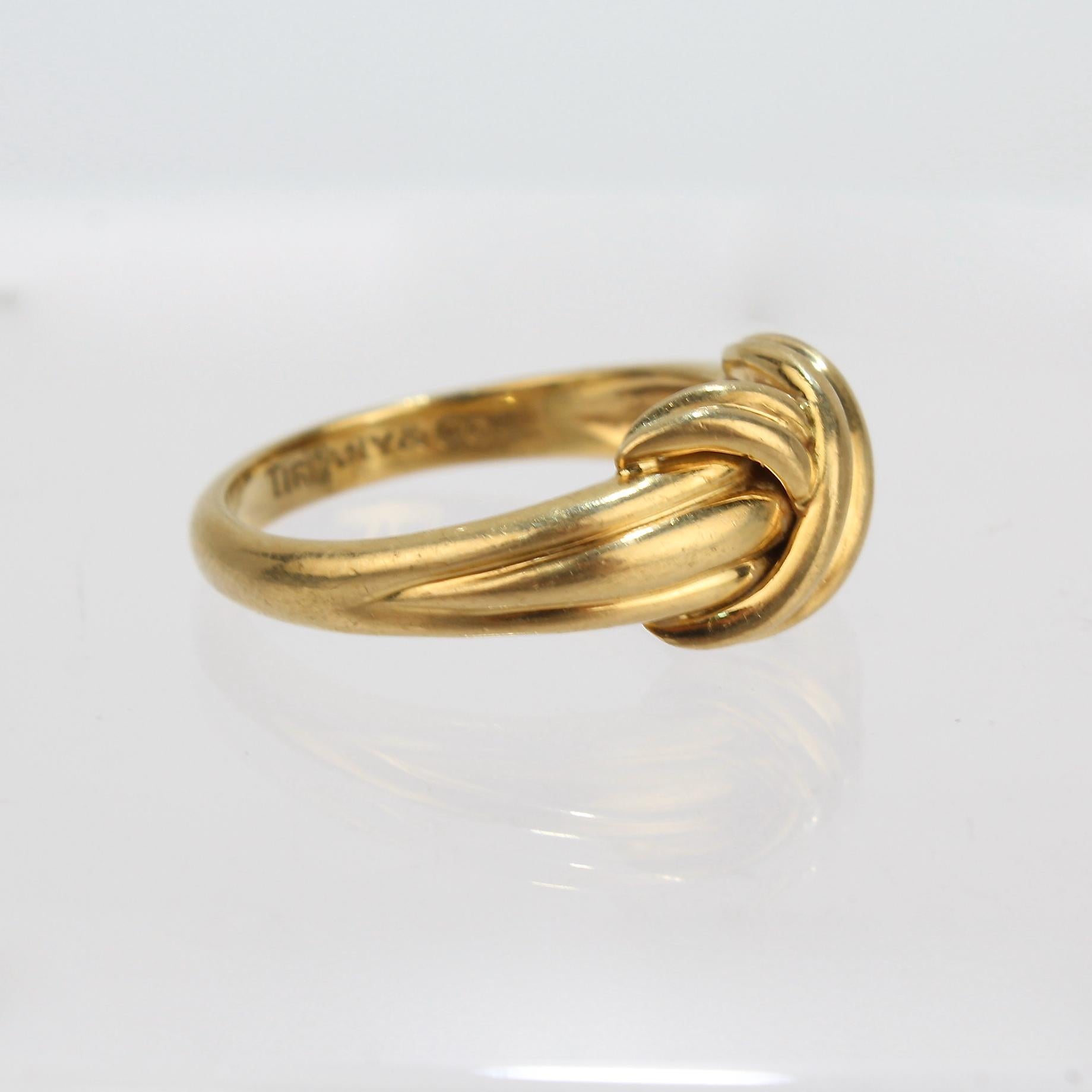 Tiffany & Co. 18 Karat Gold 'X' Ring  In Good Condition For Sale In Philadelphia, PA