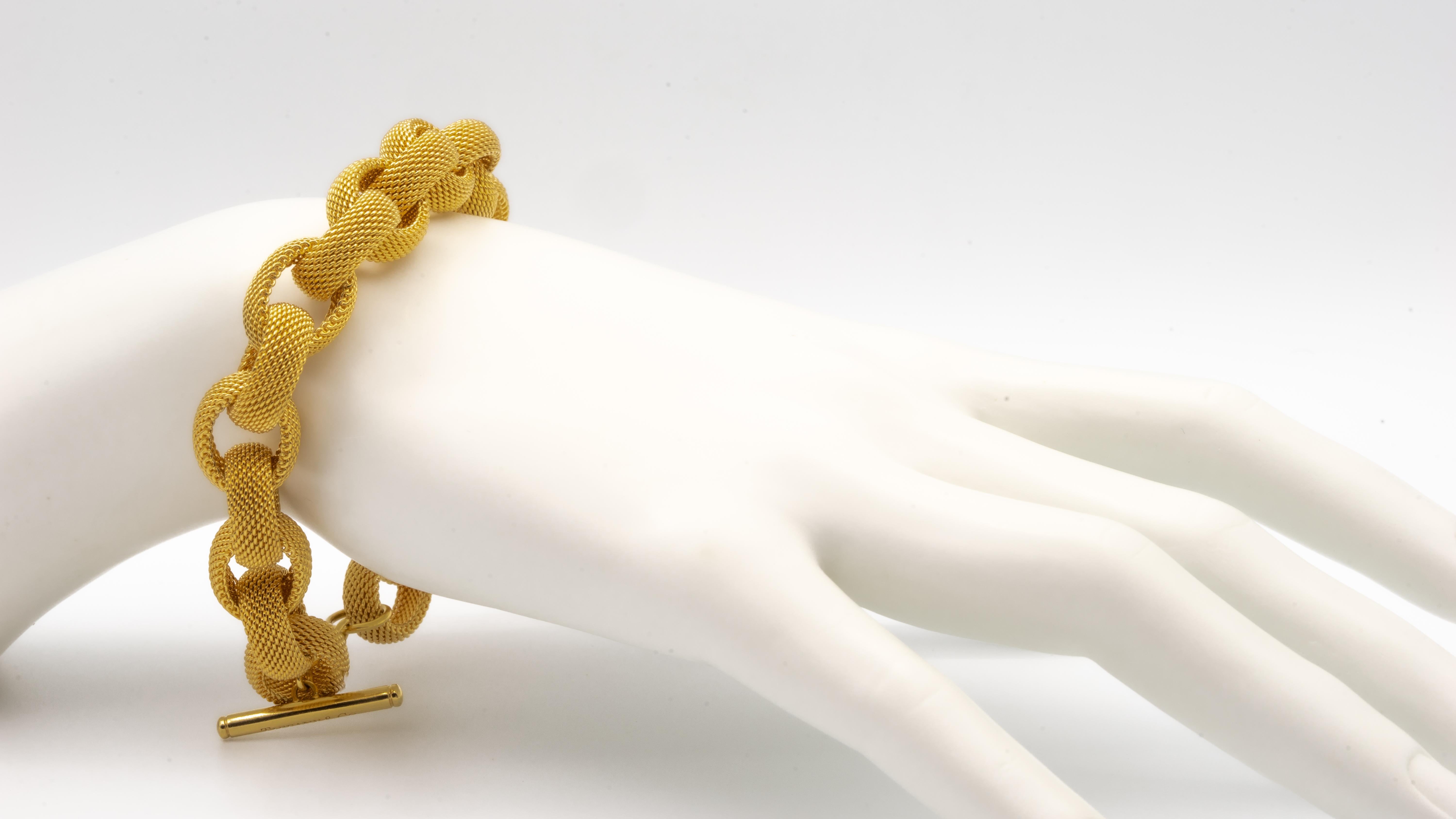 Women's or Men's Tiffany & Co. 18K Gold Mesh Link Toggle Bracelet