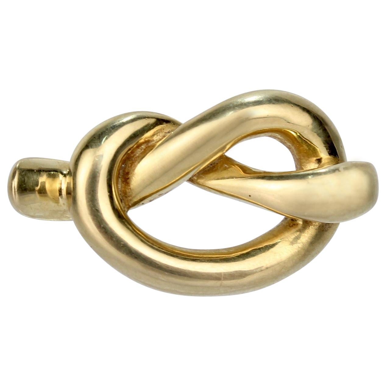 Tiffany & Co. 18 Karat Gold Pretzel Knot Pendant for a Necklace or Charm, 1979