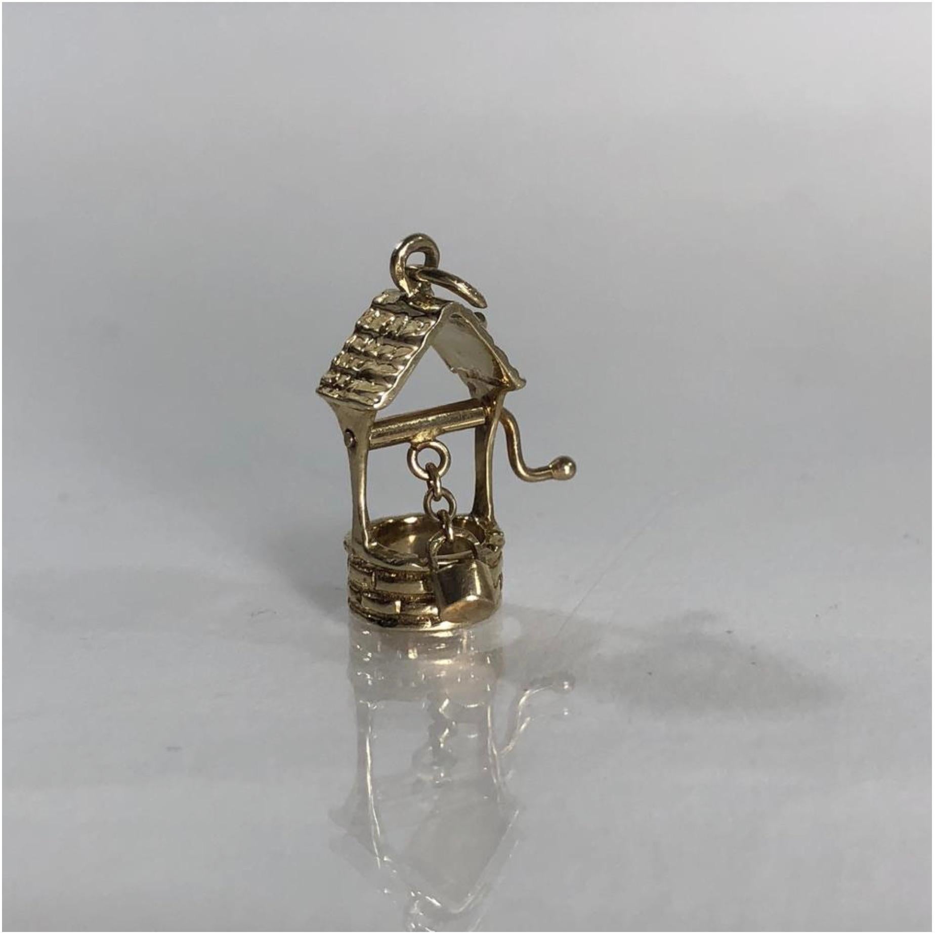 Women's or Men's Tiffany & Co. 18 Karat Gold Wishing Well with Moveable Bucket Charm