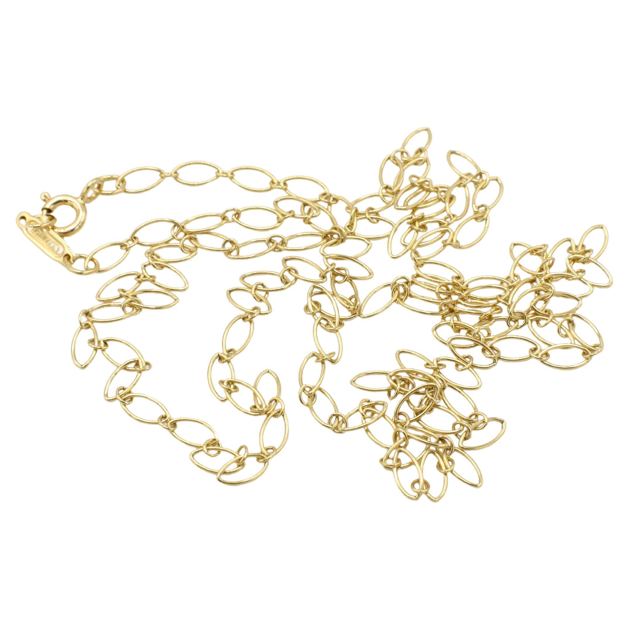 Tiffany & Co. 18 Karat Yellow Gold Oval Link Chain Necklace 24 Inches
Metal: 18k yellow gold
Weight: 3.87 grams
Length: 24 inches
Links: 5.5 x 2.7mm
Signed: ©Tiffany & Co. Au750
