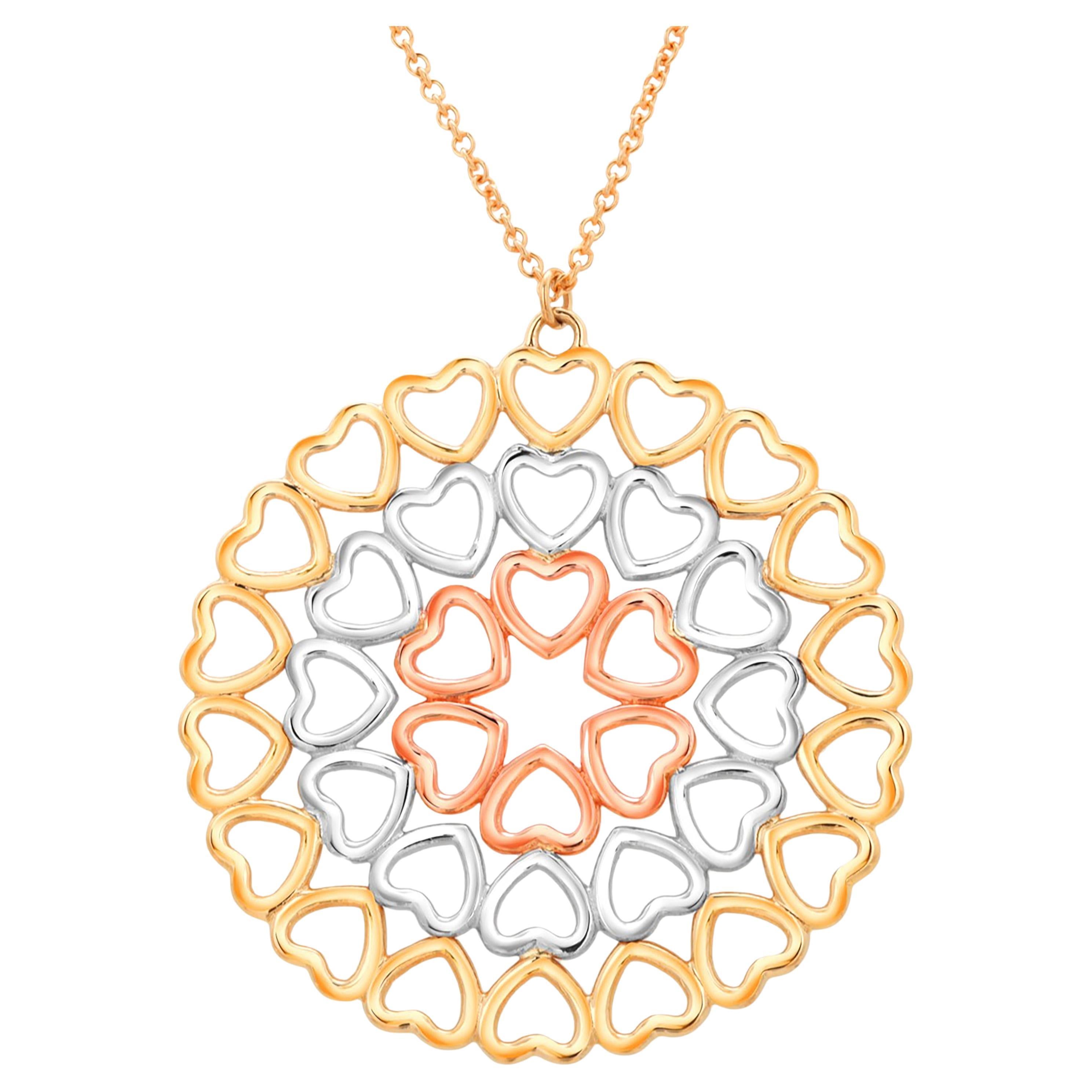 Tiffany Co. 18 Karat Dreifarbige Gold Krone des Herzens Medaillon Halskette 17,5 Zoll im Angebot
