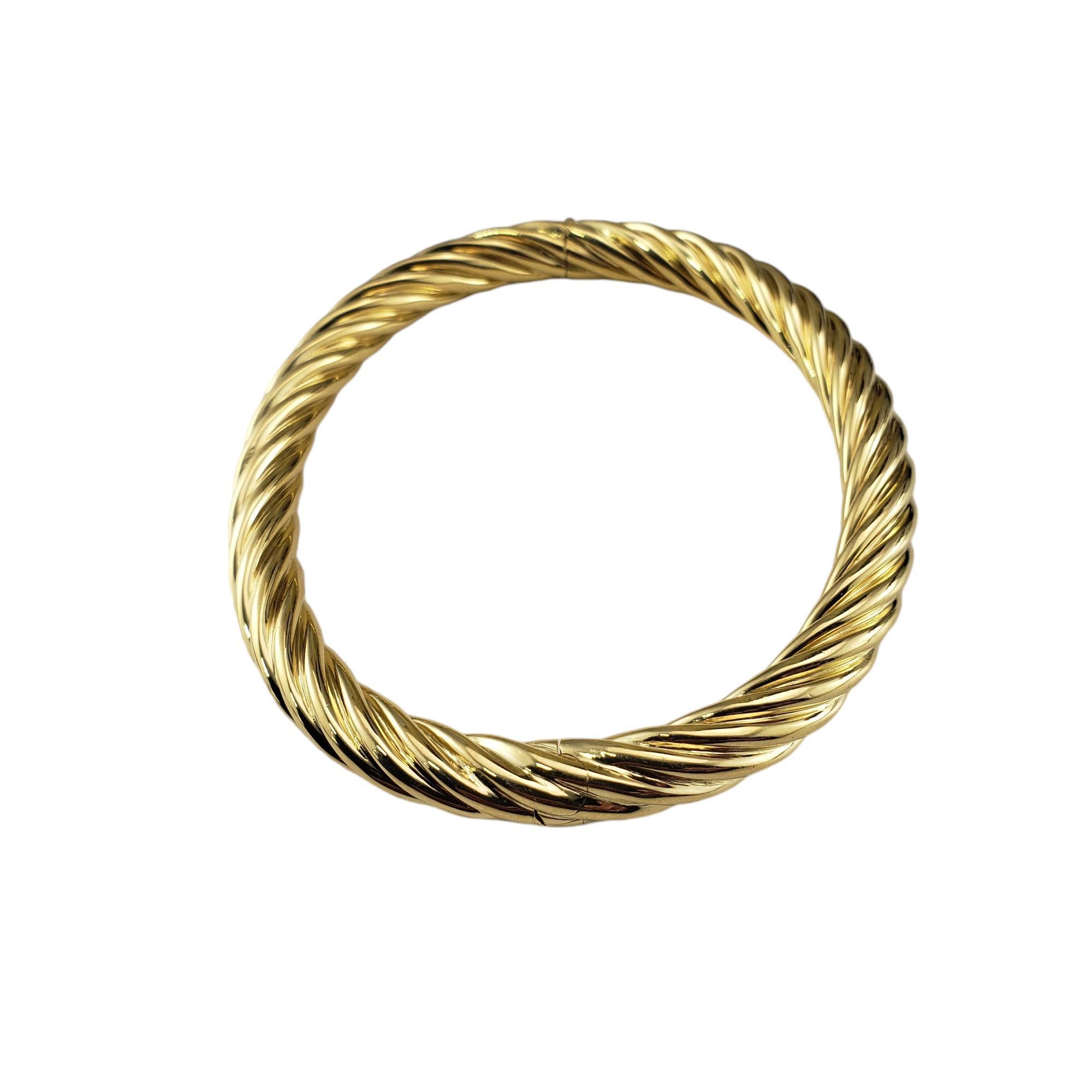Contemporary Tiffany & Co. 18 Karat Twist Hinged Bangle Bracelet #18748