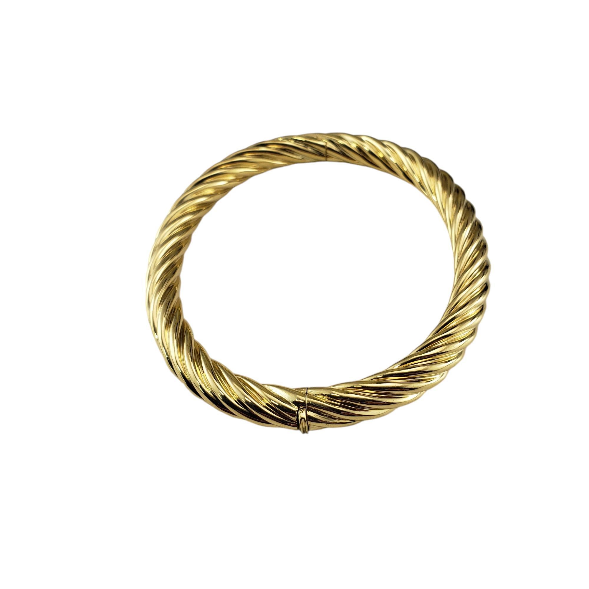 Tiffany & Co. 18 Karat Twist Hinged Bangle Bracelet #18748 In Good Condition In Washington Depot, CT