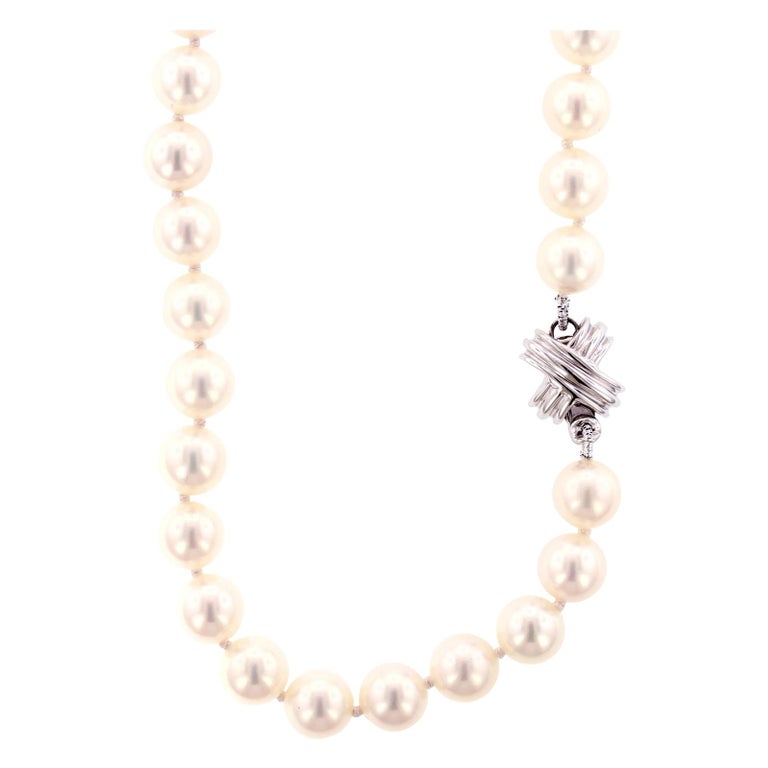 Tiffany and Co. 18 Karat White Gold Cultured Pearl Necklace For Sale at ...