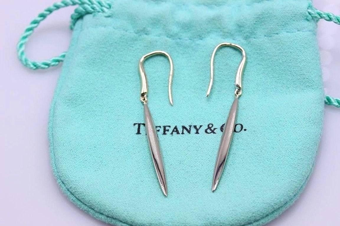 Federhaken-Ohrringe von Tiffany & Co. aus 18 Karat Weißgold Damen im Angebot
