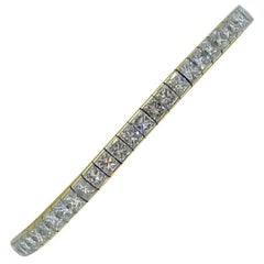 Vintage Tiffany & Co. 18 Karat Yellow Gold 12.30 Carat Quadrillion Diamond Line Bracelet