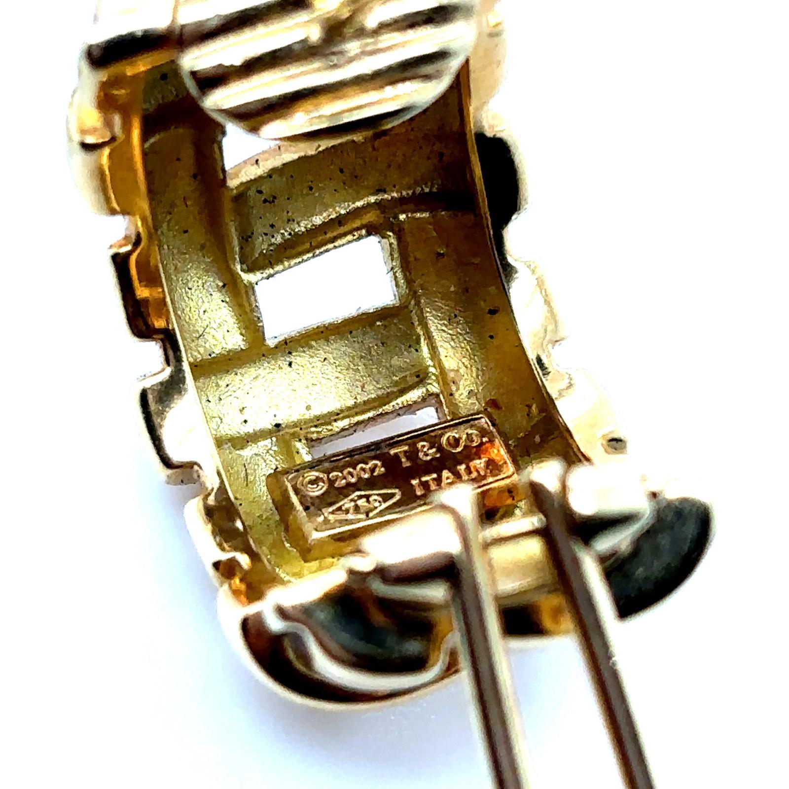 Tiffany & Co 18 Karat Yellow Gold Basket Weave Hoop Earrings circa 2002 For Sale 3