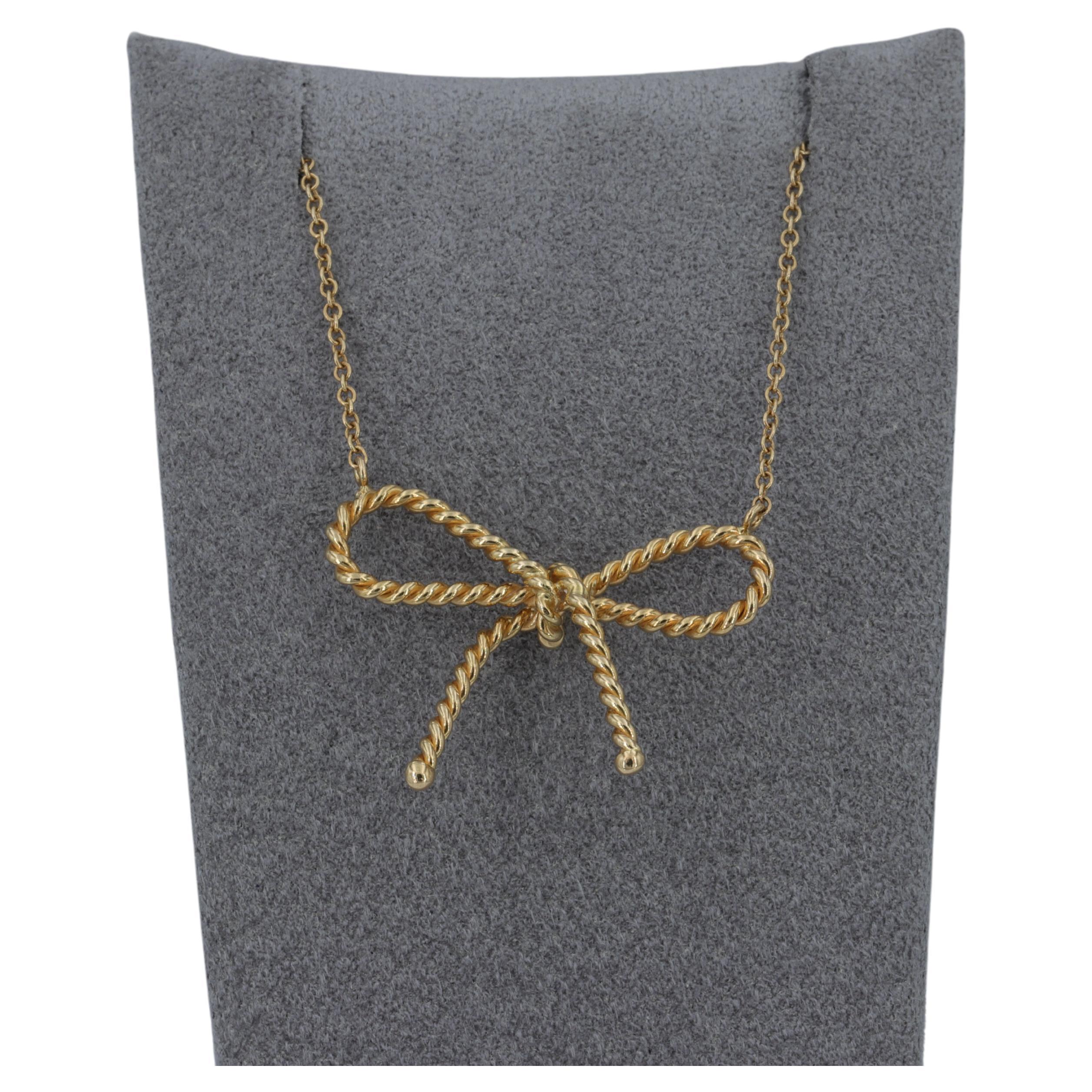18 Karat Yellow Gold Bow Necklace 