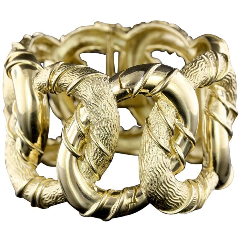 Tiffany & Co. 18 Karat Yellow Gold Bracelet, Italy For Sale