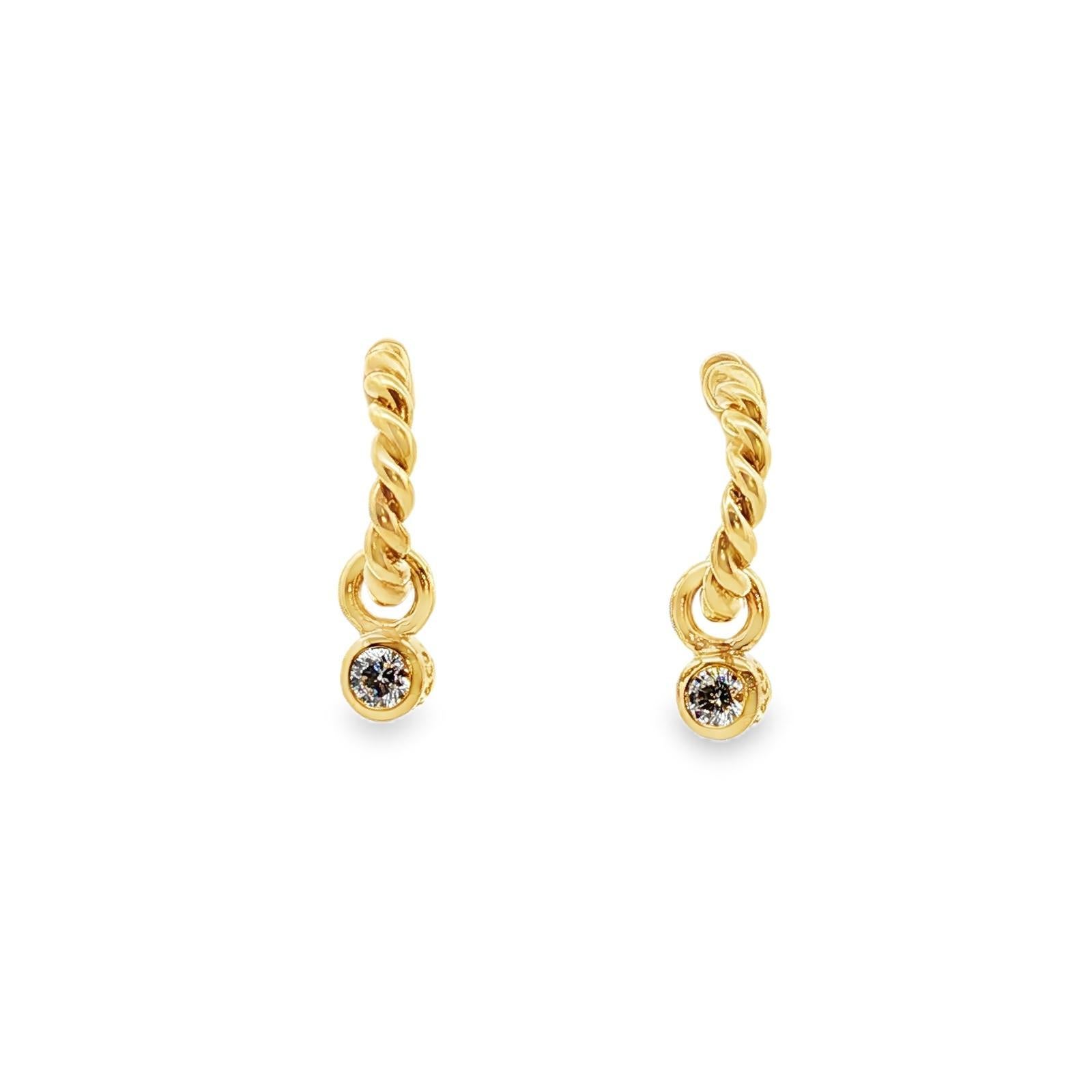 Moderno Tiffany & Co. Orecchini moderni a cerchio con diamante in oro giallo 18 carati in vendita