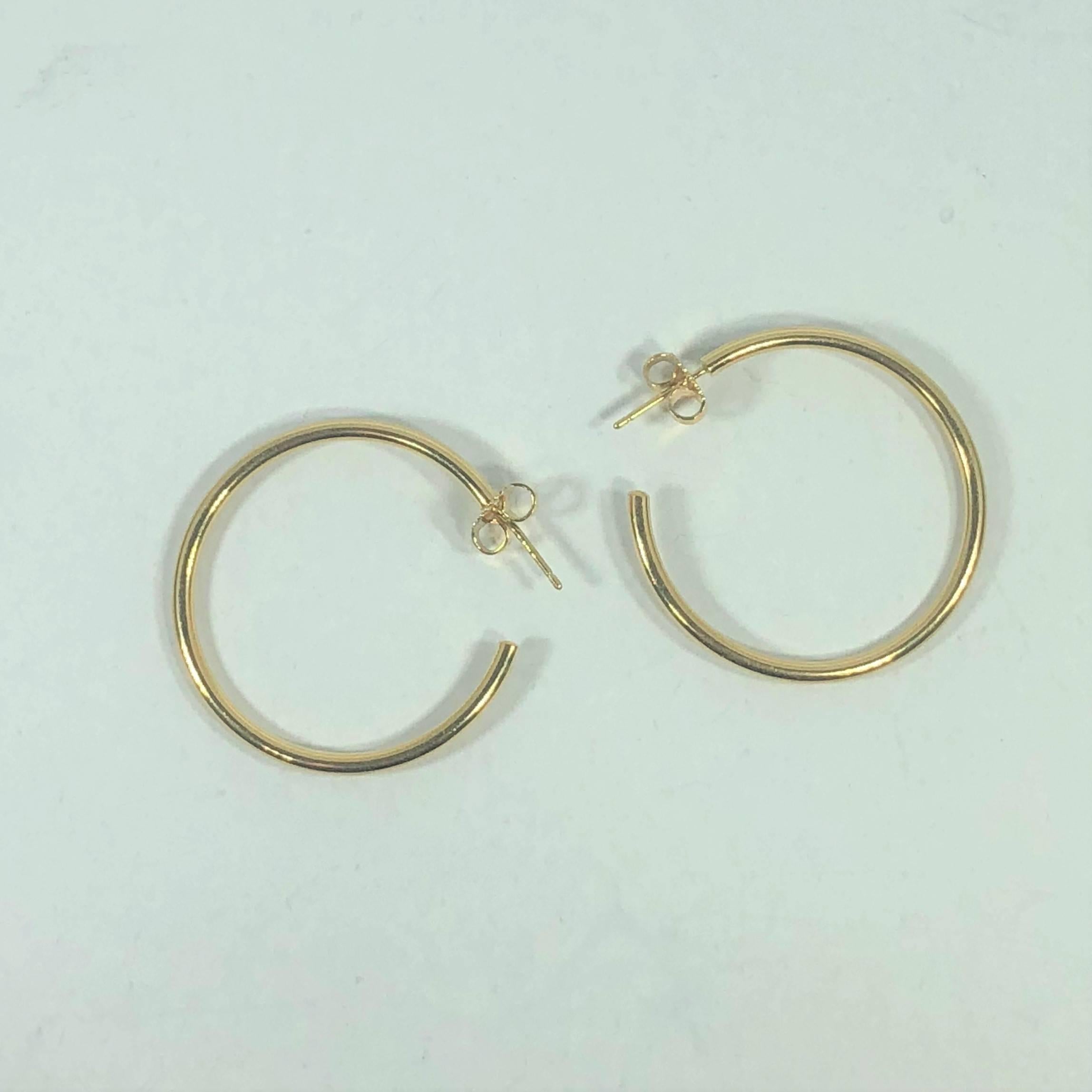 Modern Tiffany & Co. 18 Karat Yellow Gold Classic Hoop Earrings