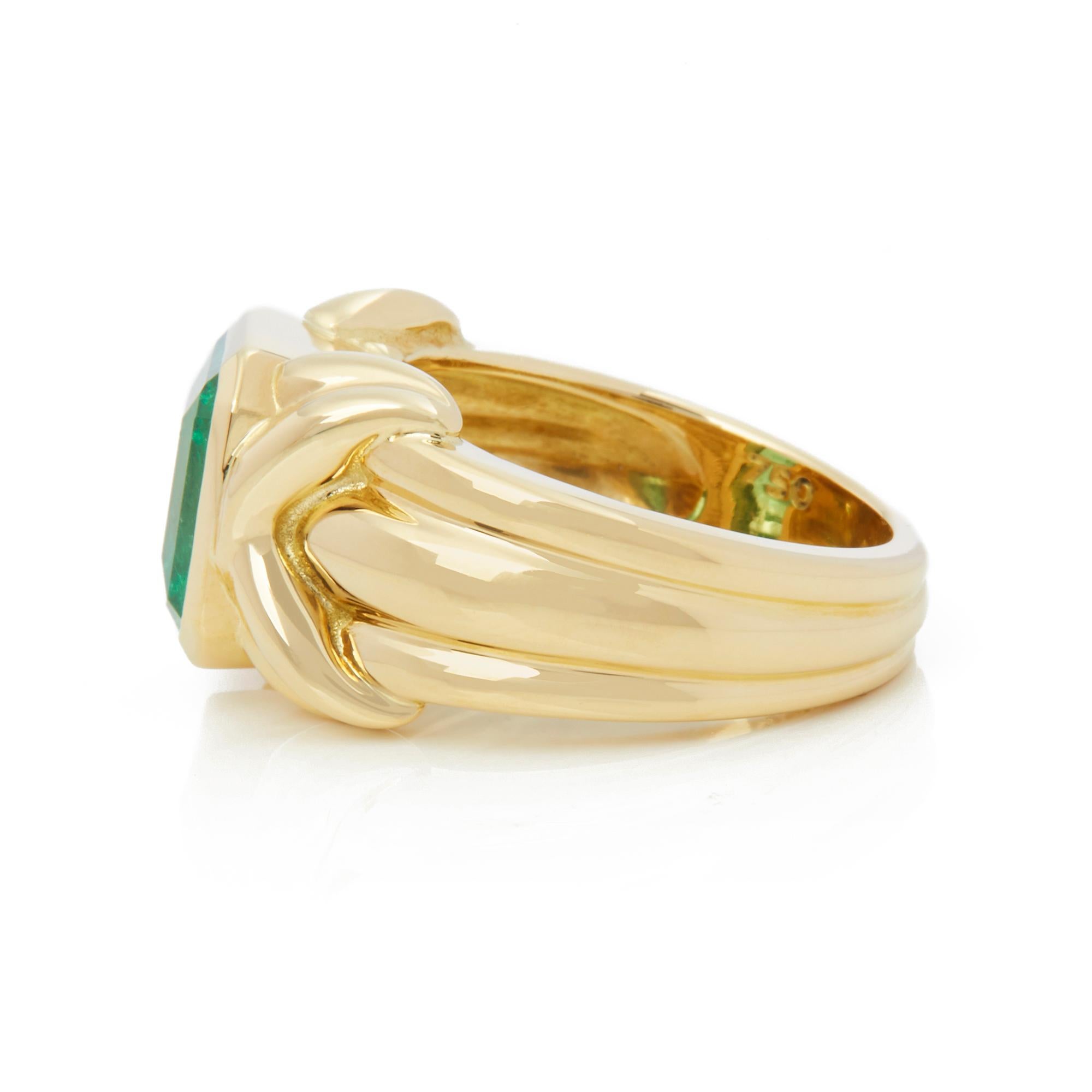 Tiffany & Co. 18 Karat Yellow Gold Colombian Emerald Cocktail Ring 2