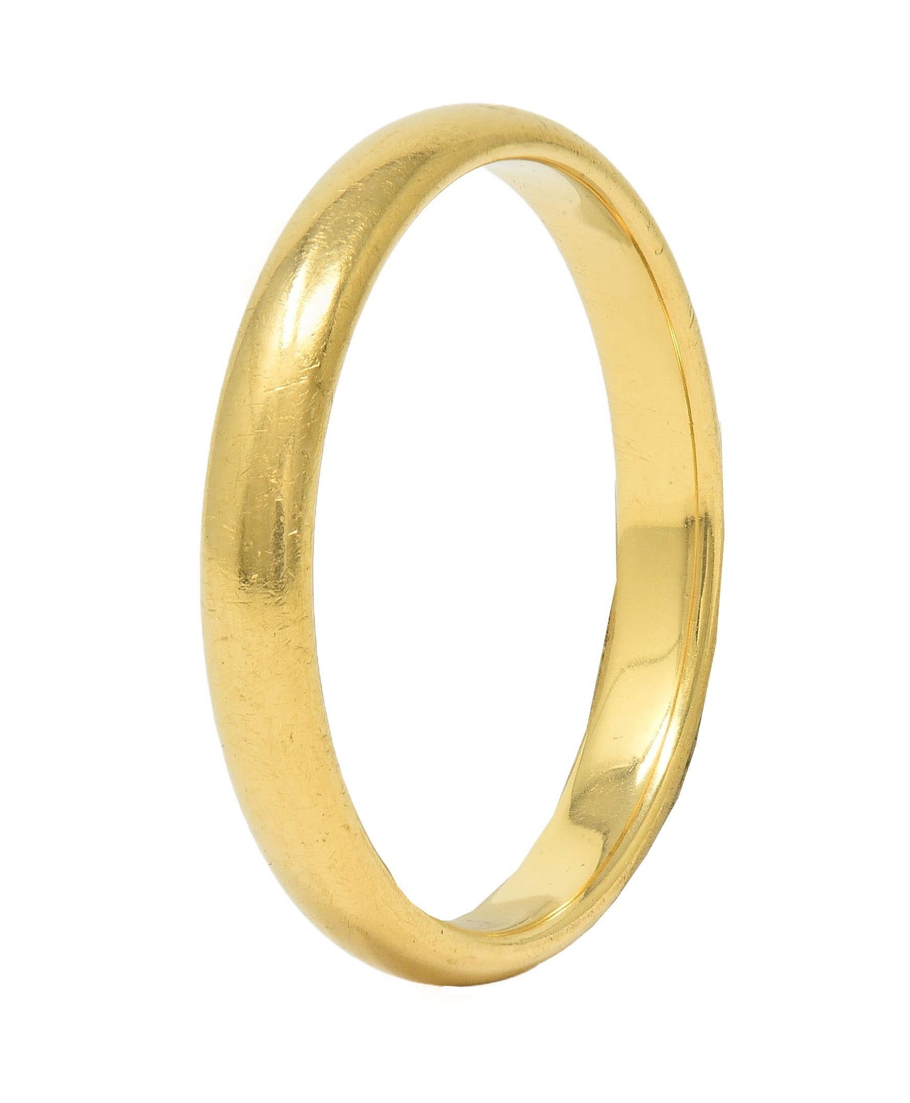 Tiffany & Co. 18 Karat Yellow Gold Contemporary Forever Men's Wedding Band Ring In Excellent Condition For Sale In Philadelphia, PA