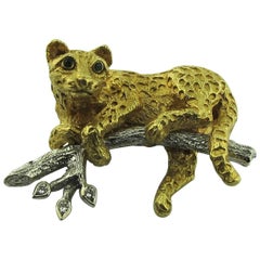 Tiffany & Co. 18 Karat Yellow Gold Diamond and Emerald Cat Pin