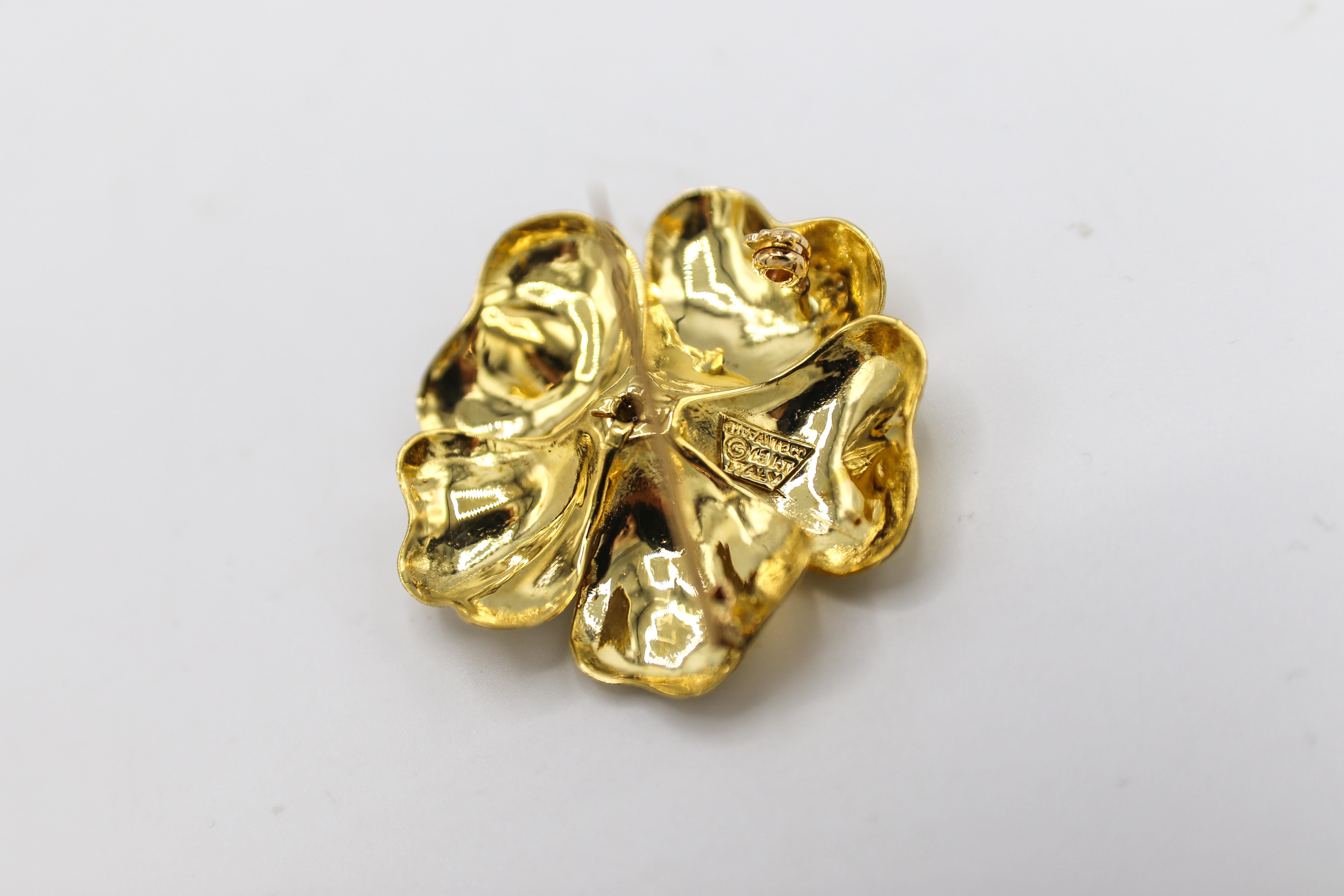  Tiffany & Co. Broche fleur en or jaune 18 carats, diamants et rubis Unisexe 