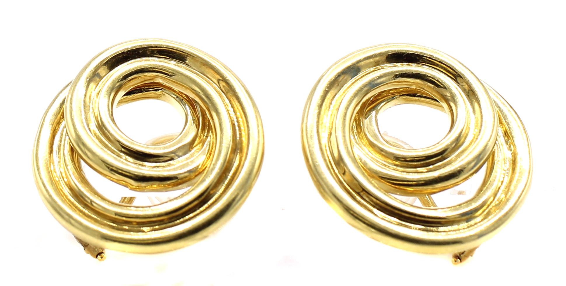 Tiffany & Co. 18 Karat Yellow Gold Ear Clips In Excellent Condition In New York, NY
