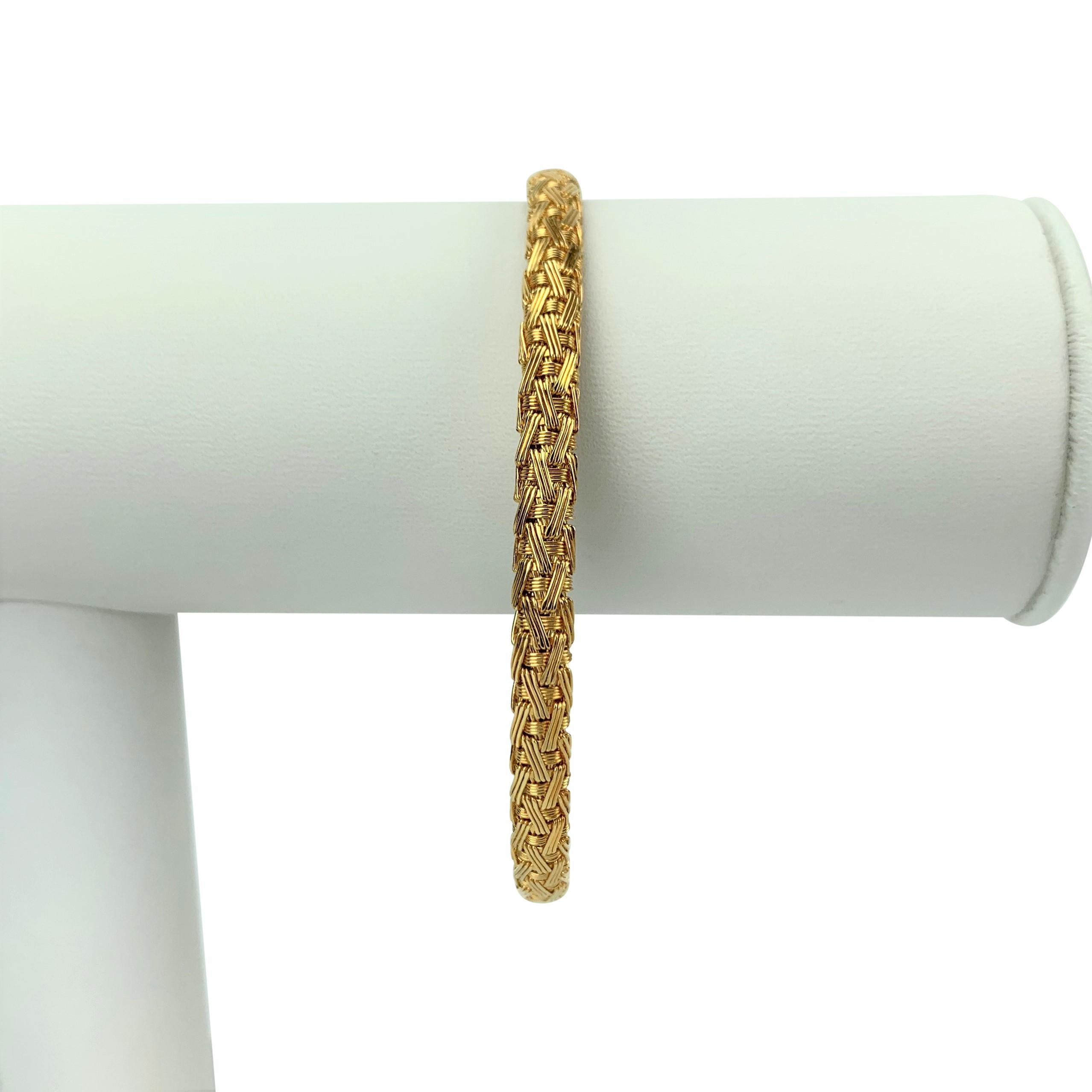 Tiffany & Co. 18 Karat Yellow Gold Flex Weave Ladies Bracelet In Good Condition In Guilford, CT