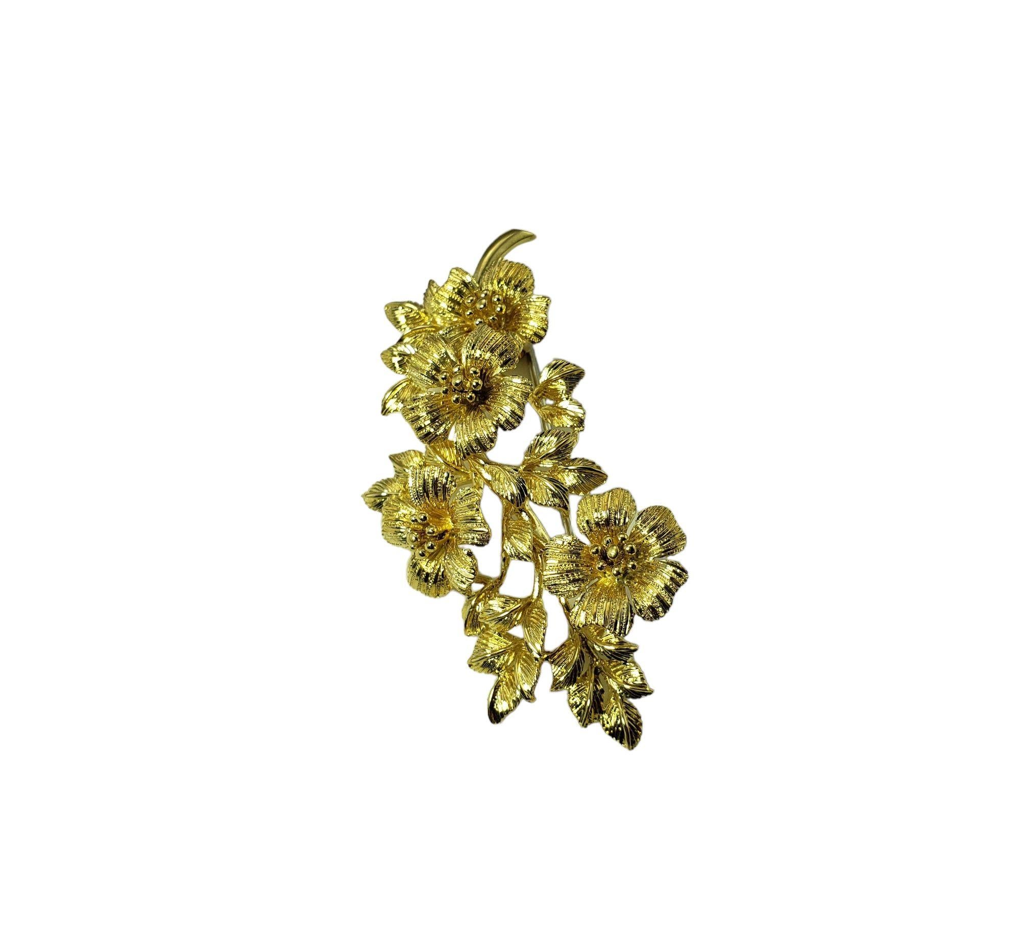 Tiffany & Co. Broche en or jaune 18 carats à motifs floraux Pour femmes en vente