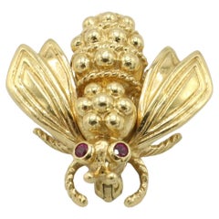 Vintage Tiffany & Co. 18 Karat Yellow Gold Fly Pin Brooch With Ruby Eyes 