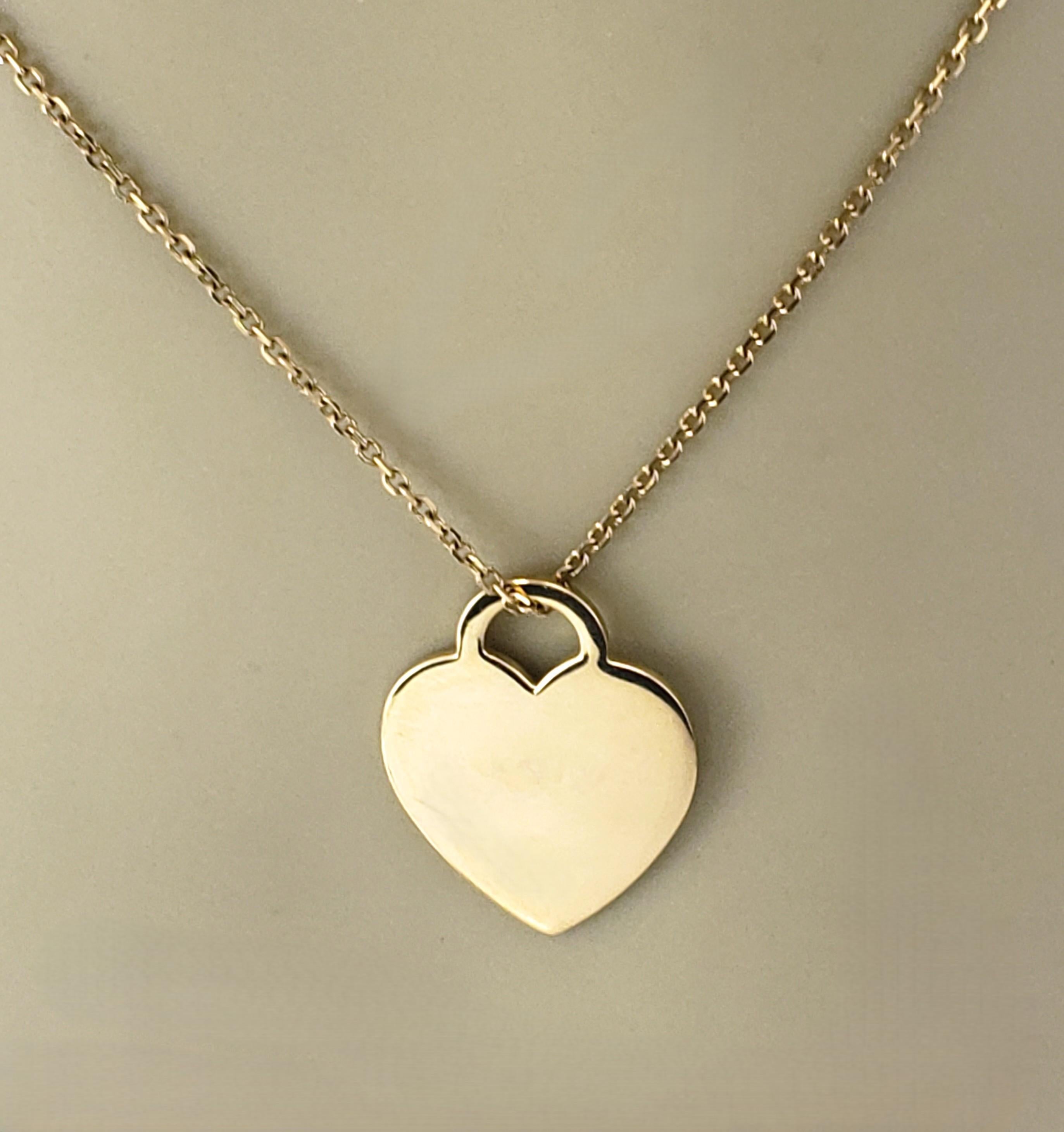 Tiffany & Co. Pendentif cœur en or jaune 18 carats #22689 en vente 3