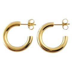 Tiffany
Co 18 Karat Yellow Gold Hoop Earrings #17918 Tiffany
Co 18 Karat Yellow Gold Hoop Earrings #17918