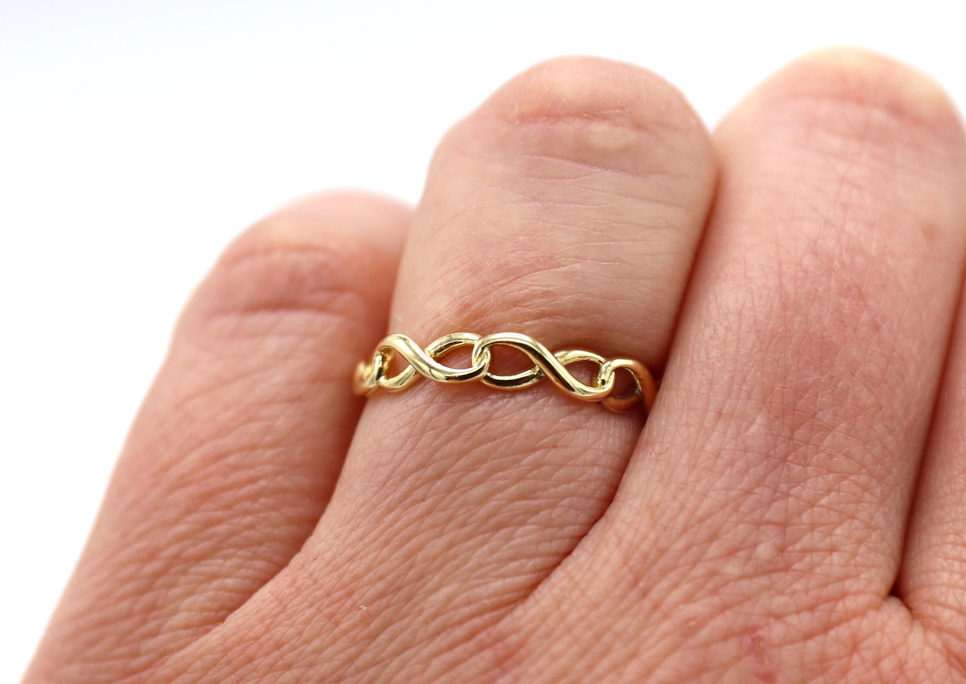 Modern Tiffany & Co. 18 Karat Yellow Gold Infinity Narrow Band Ring