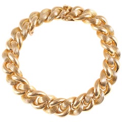 Tiffany 
Co. 18 Karat Yellow Gold Link Bracelet