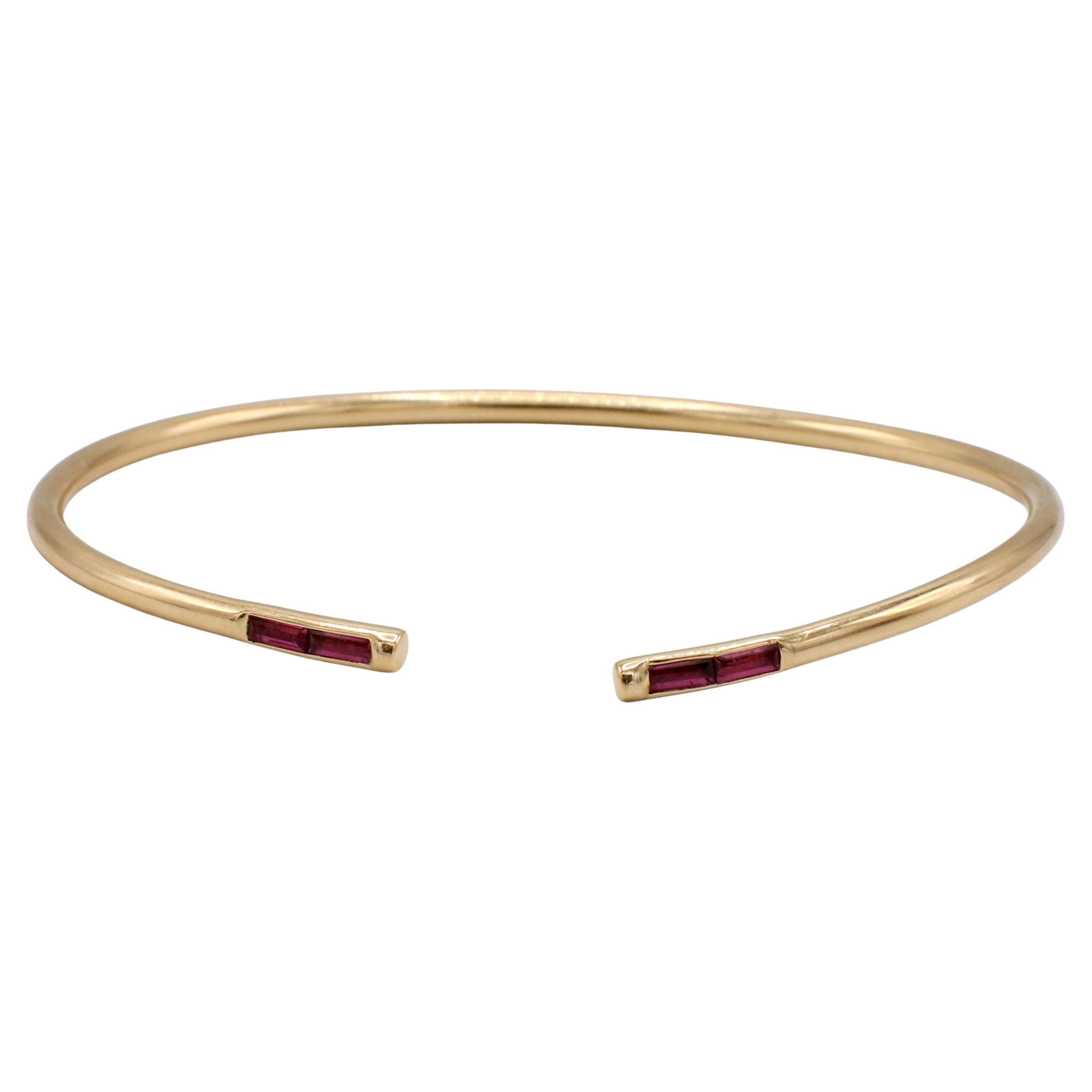 Tiffany & Co. 18 Karat Yellow Gold Metro Wire Pink Tourmaline Bangle Bracelet For Sale