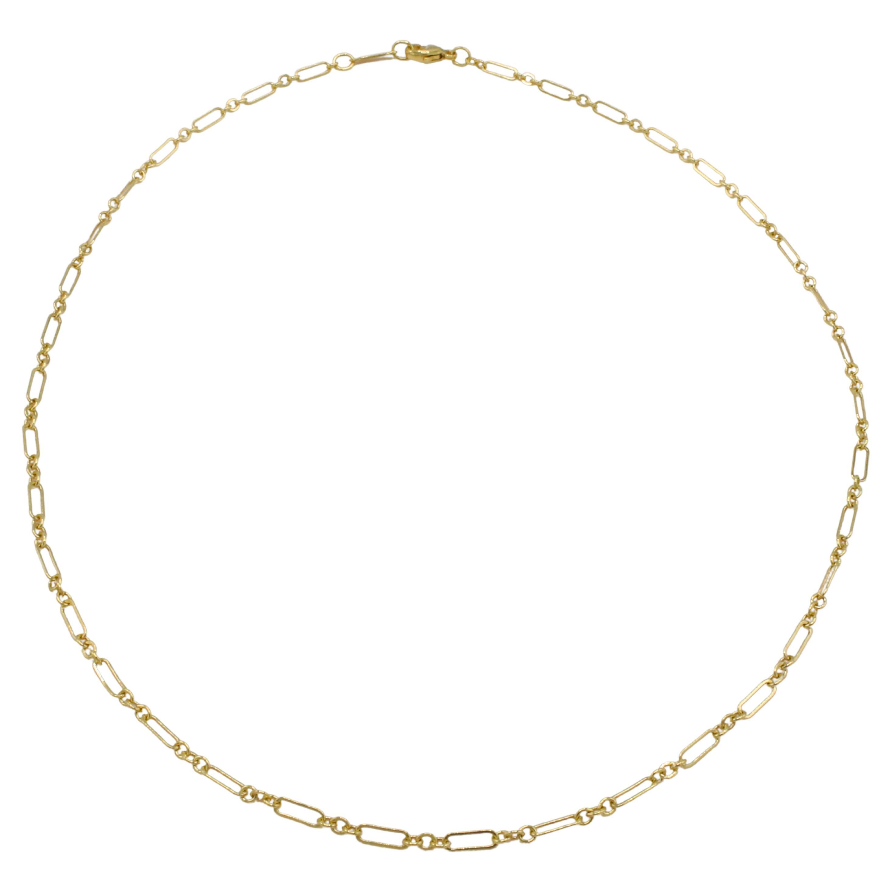 Tiffany & Co. 18 Karat Yellow Gold Paper Clip Chain Link Necklace 
Metal: 18 karat yellow gold 750
Weight: 4.10 grams
Links: 6.5 x 2.5mm
Length: 16 inches
Clasp: Lobster 
