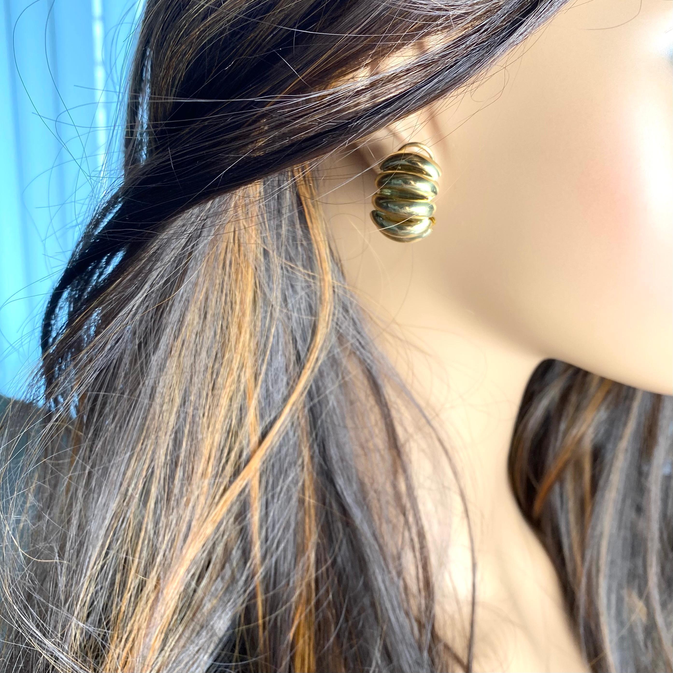 Tiffany Co 18 Karat Yellow Gold 'Shrimp' Earrings 3
