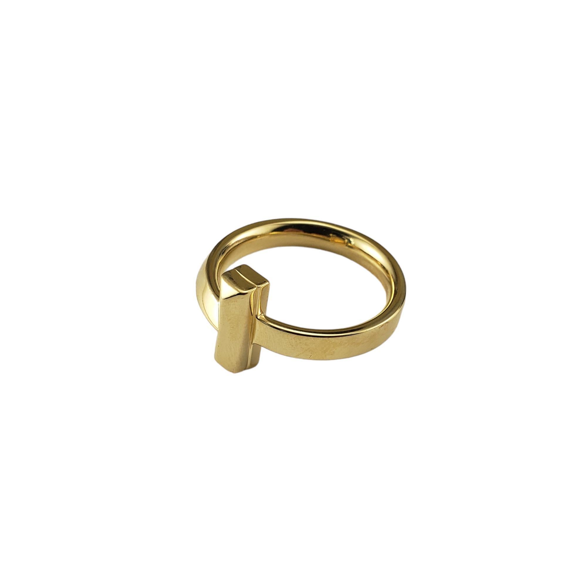 Tiffany & Co. 18 Karat Gelbgold T1 Ring Größe 9,5

Dieser auffällige Ring aus 18 Karat Gelbgold zeigt das ikonische Tiffany 