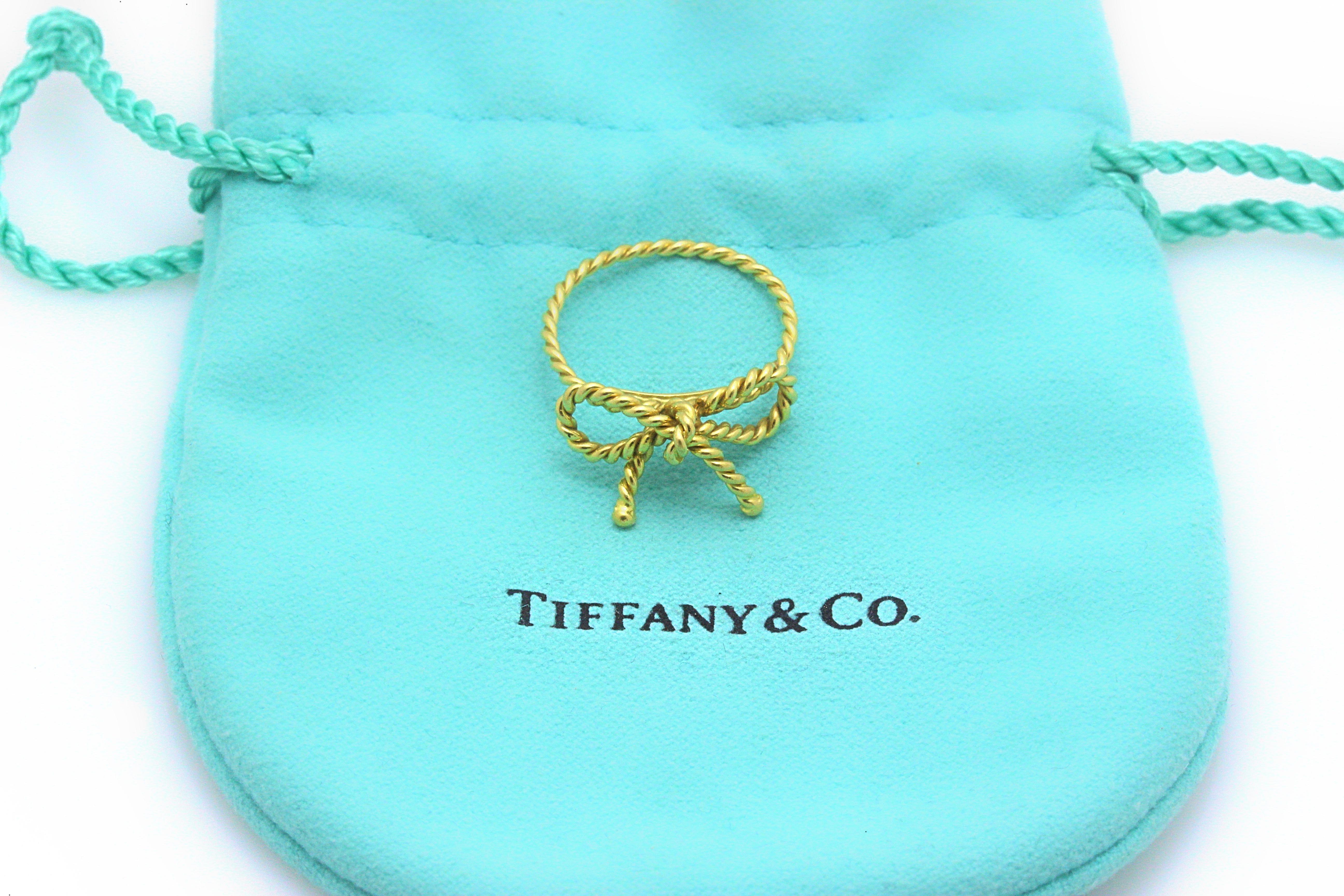 Tiffany & Co. 18 Karat Yellow Gold Twisted Bow Ring In New Condition In San Diego, CA