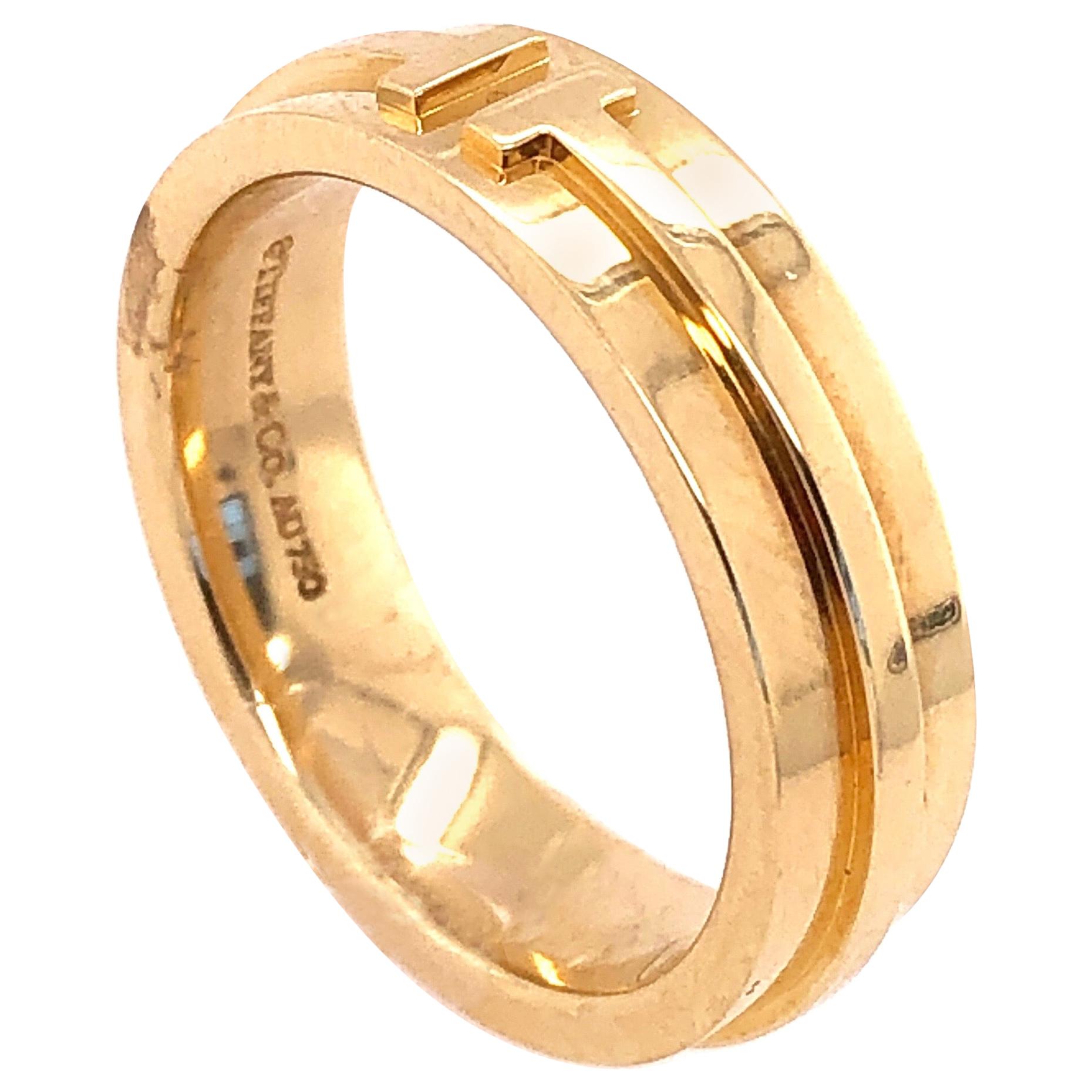 Tiffany and Co. 18 Karat Yellow Gold Wedding Ring / Band For Sale at 1stDibs