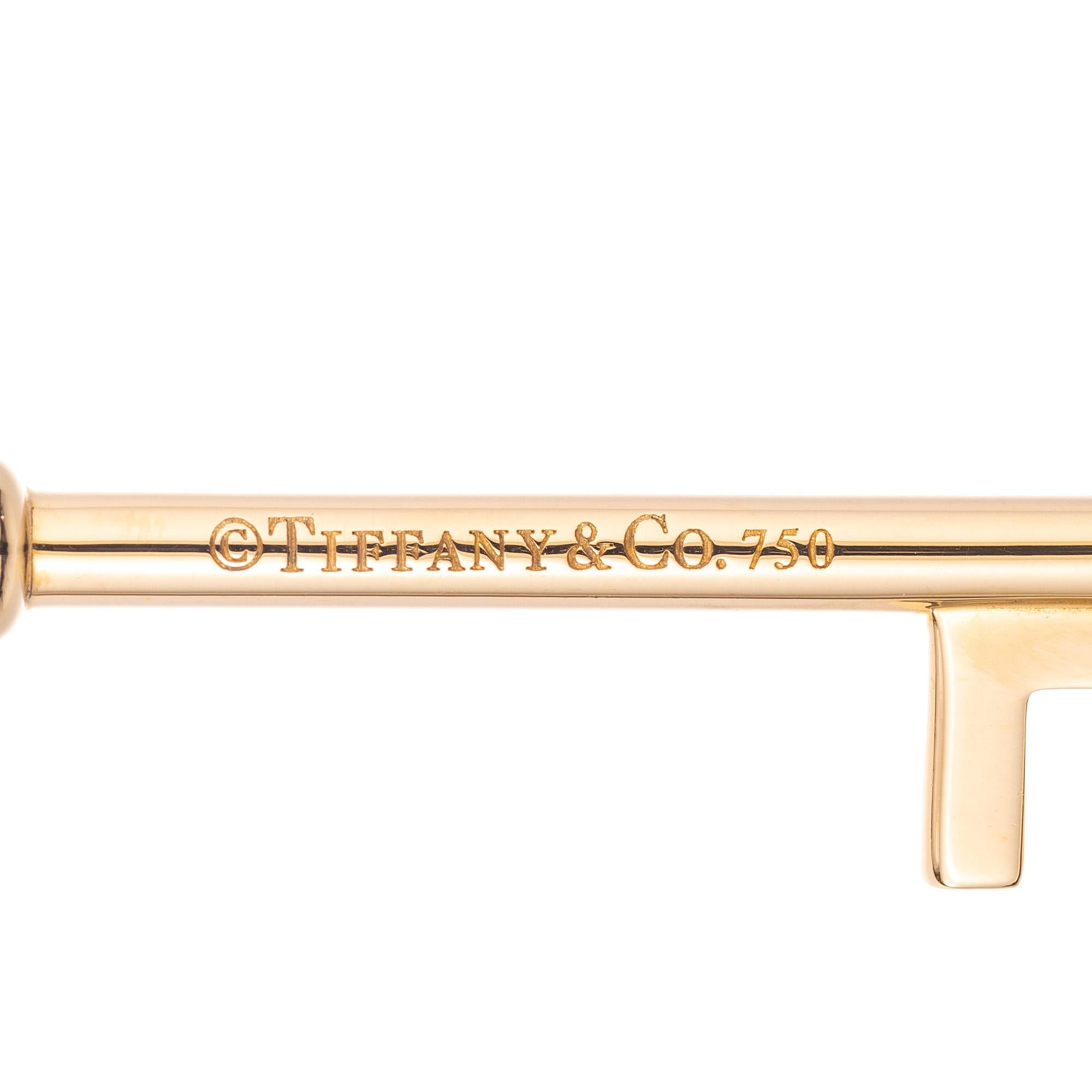Donna Ciondolo a forma di chiave in oro giallo 18 di Tiffany & Co. in vendita