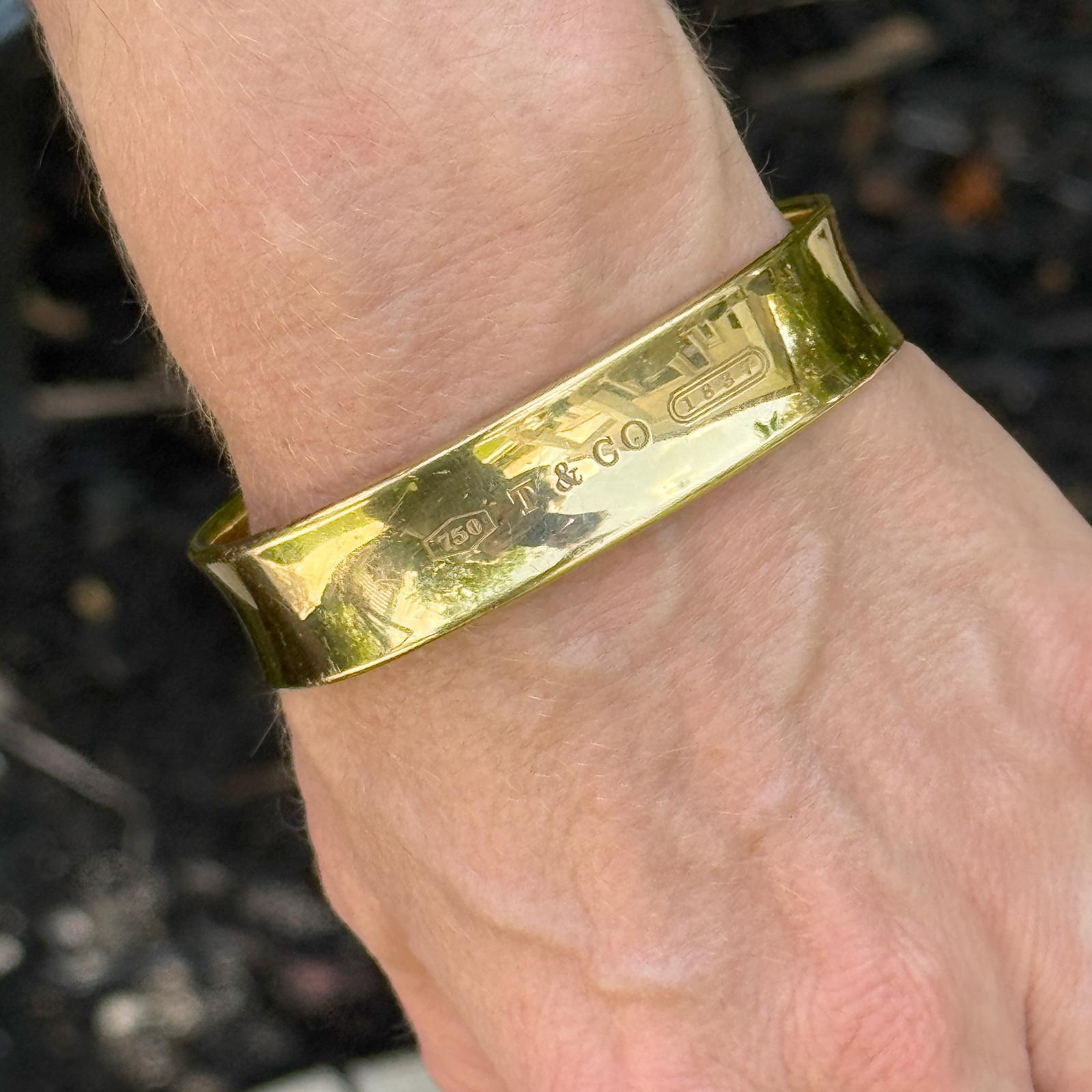Women's Tiffany & Co. 1837 18 Karat Yellow Gold Square Modern Bangle Bracelet For Sale