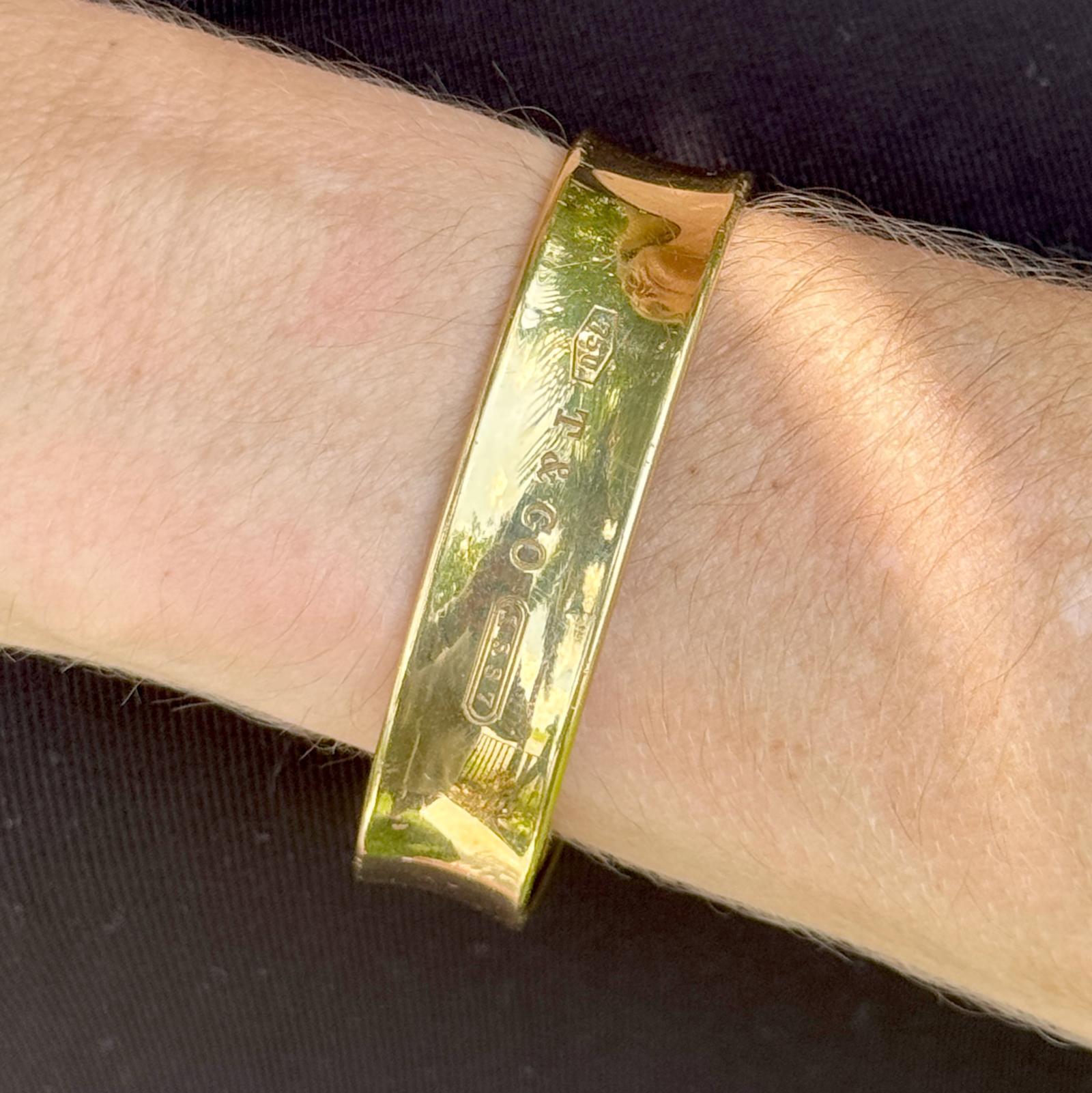 Tiffany & Co. 1837 18 Karat Yellow Gold Square Modern Bangle Bracelet For Sale 2
