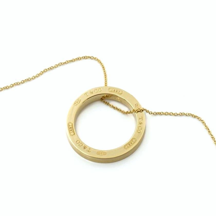 TIFFANY & Co. 1837 18K Gold Circle Pendant Necklace LARGE In Excellent Condition For Sale In Los Angeles, CA