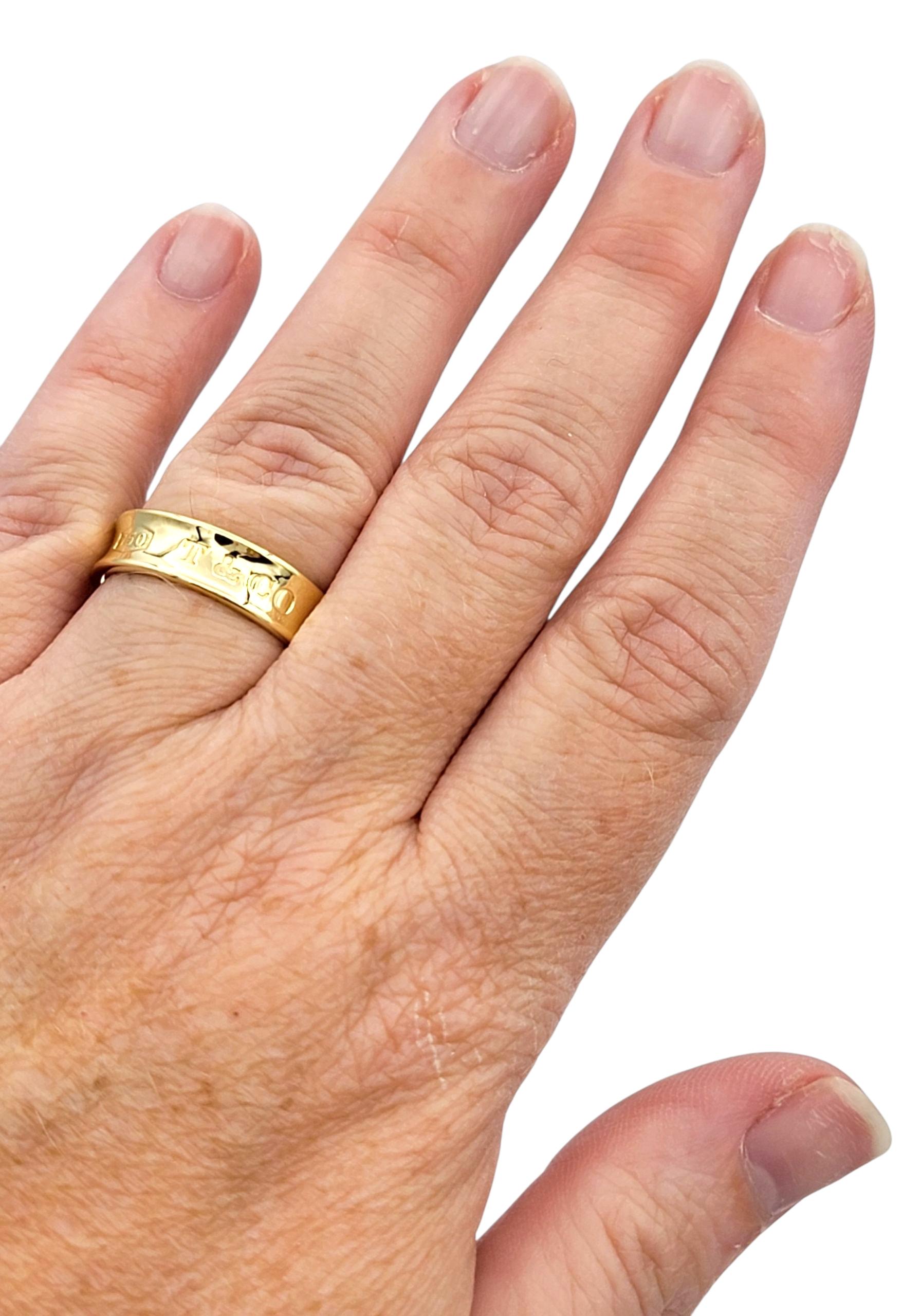 Anillo de banda Tiffany & Co. 1837 de 6 mm en oro amarillo pulido de 18 quilates en venta 3