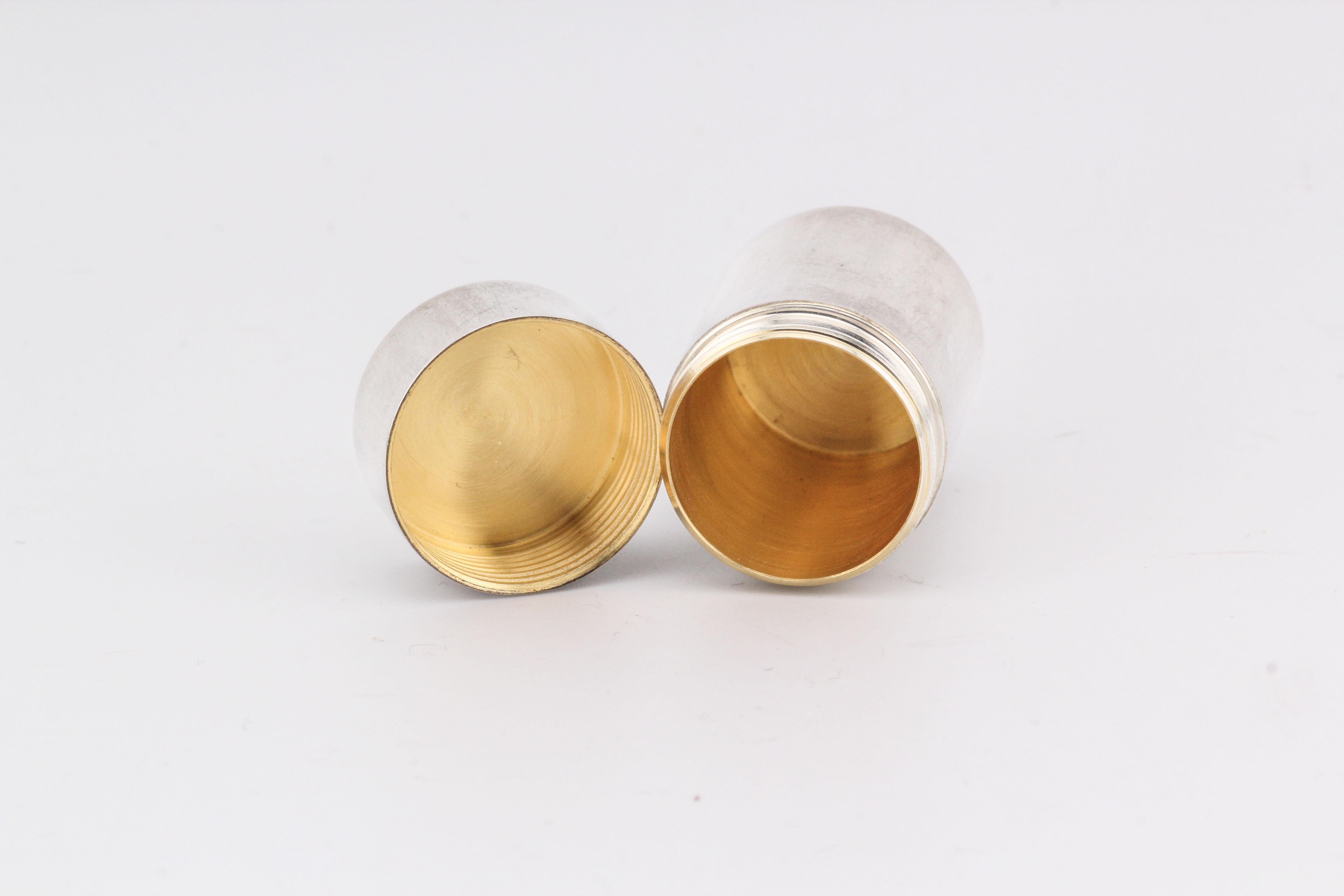 Boîte à pilules Tiffany & Co. 1837 925 argent sterling à vis sur le dessus 5